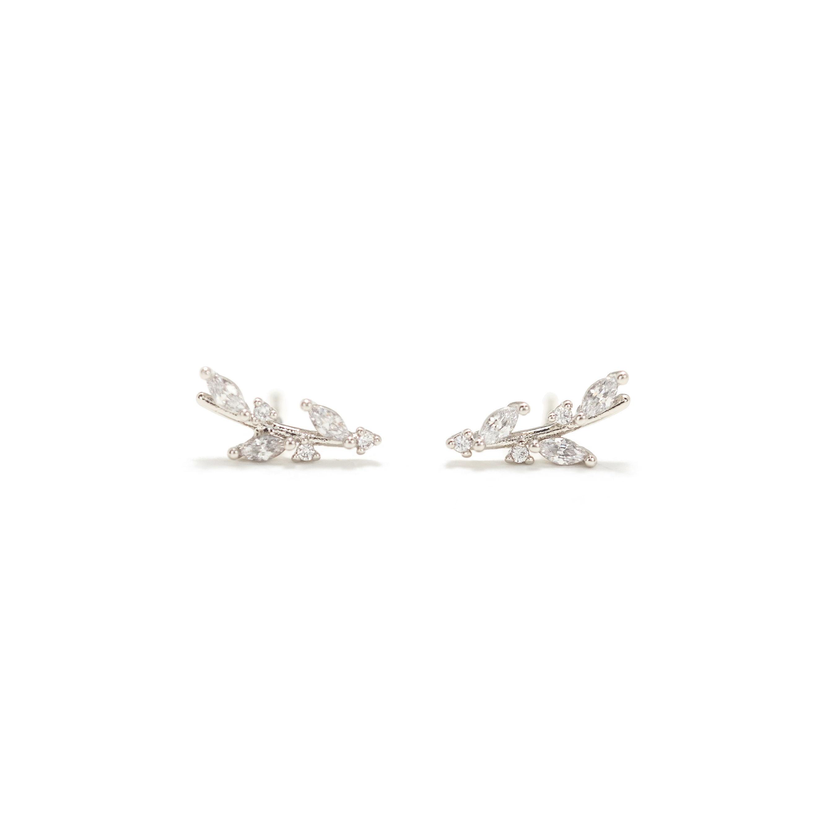 Picture of Olive Climber Earrings - Silver