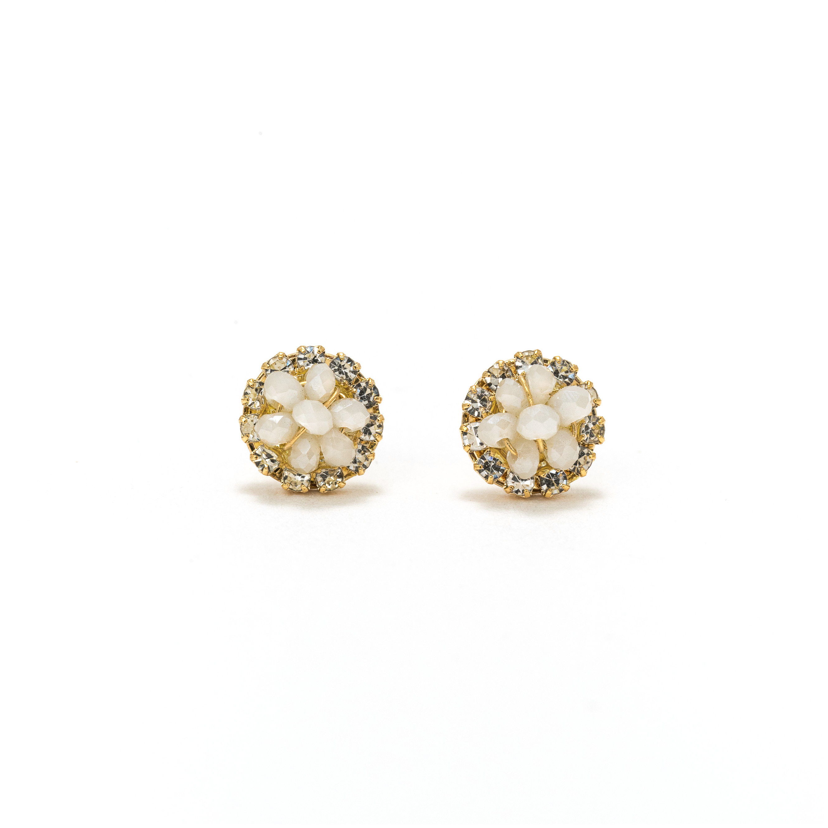 Picture of Poppy Stud Earrings - Creme