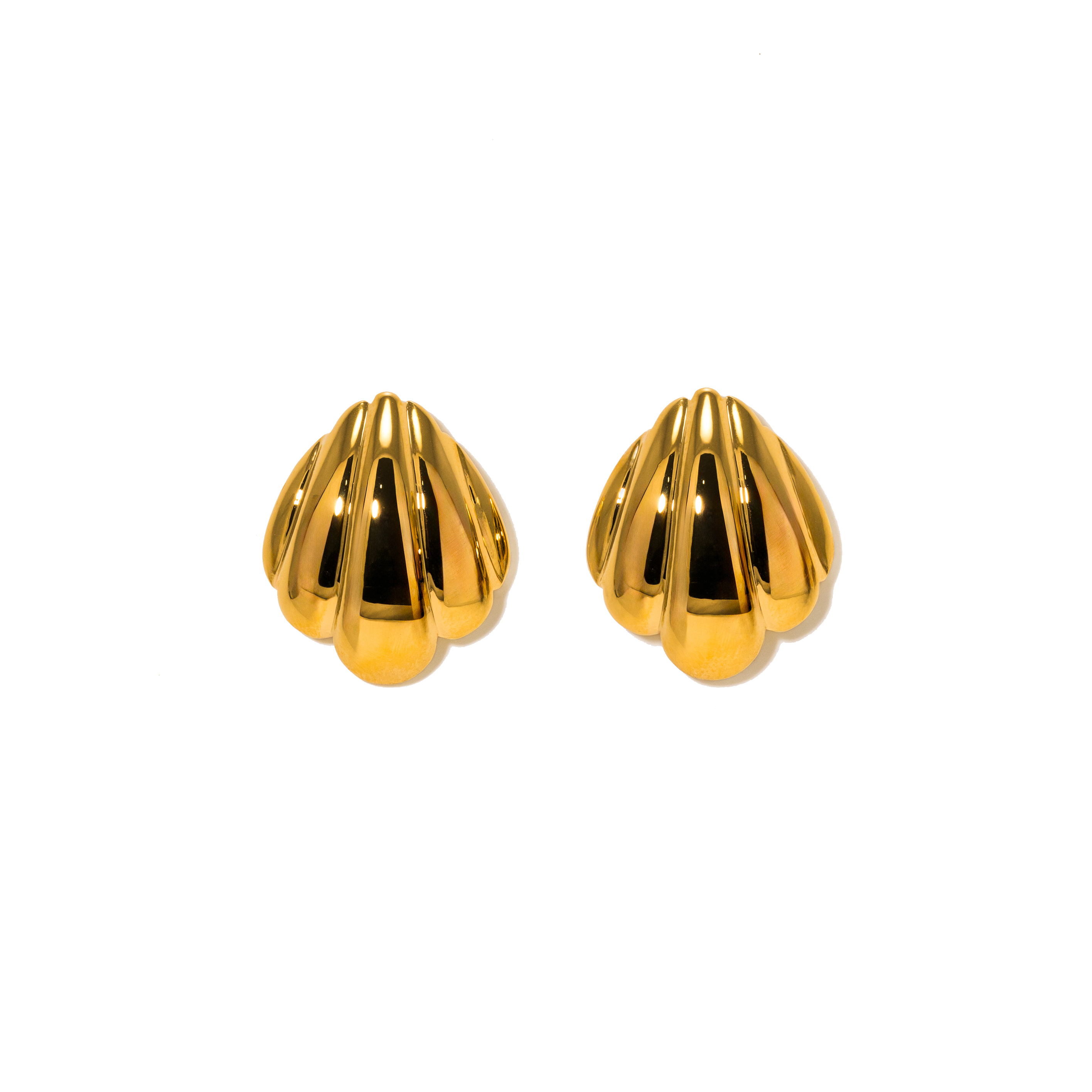 Picture of Shell Post Earrings - Gold