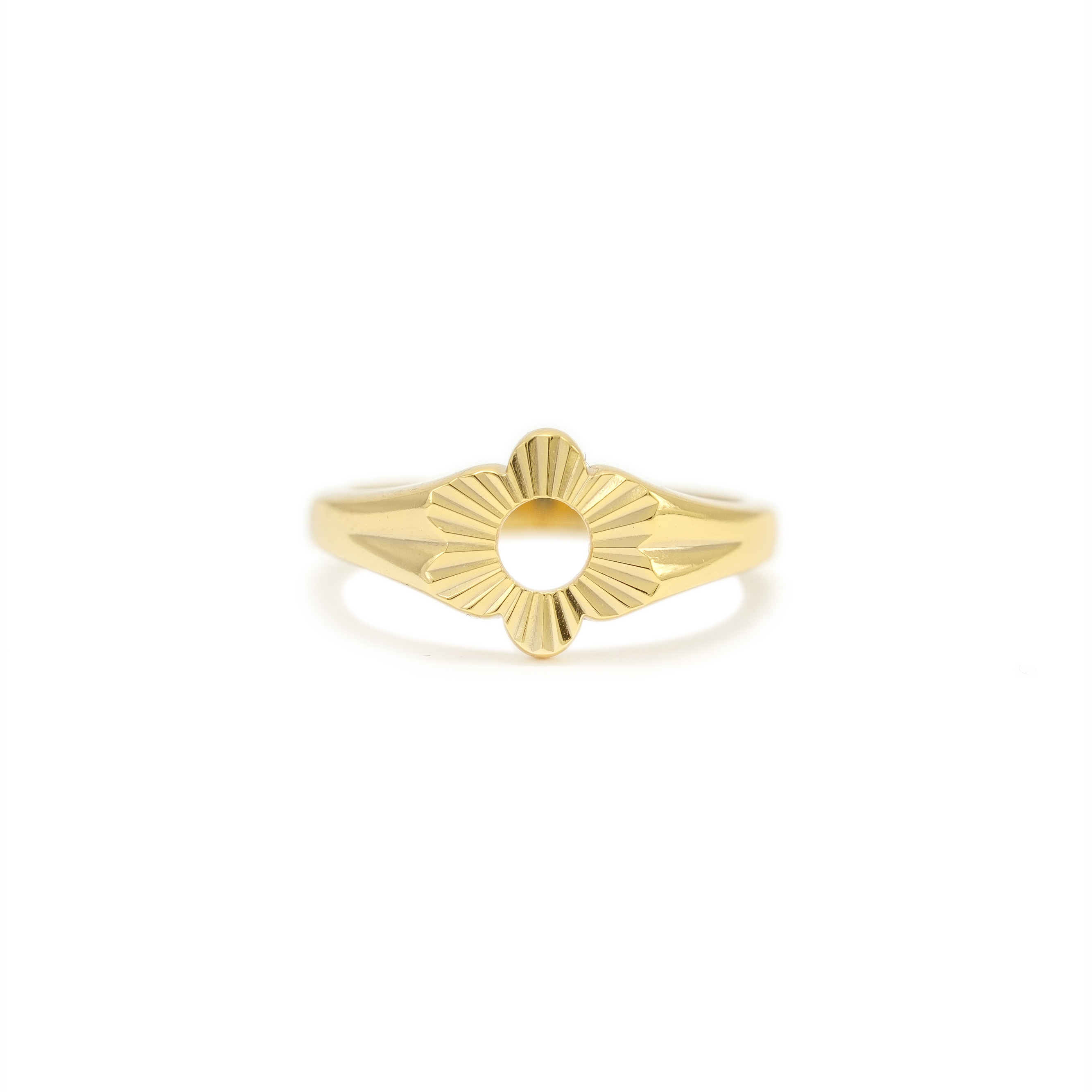Picture of Daisy Fluted Signet Ring - Gold - 7