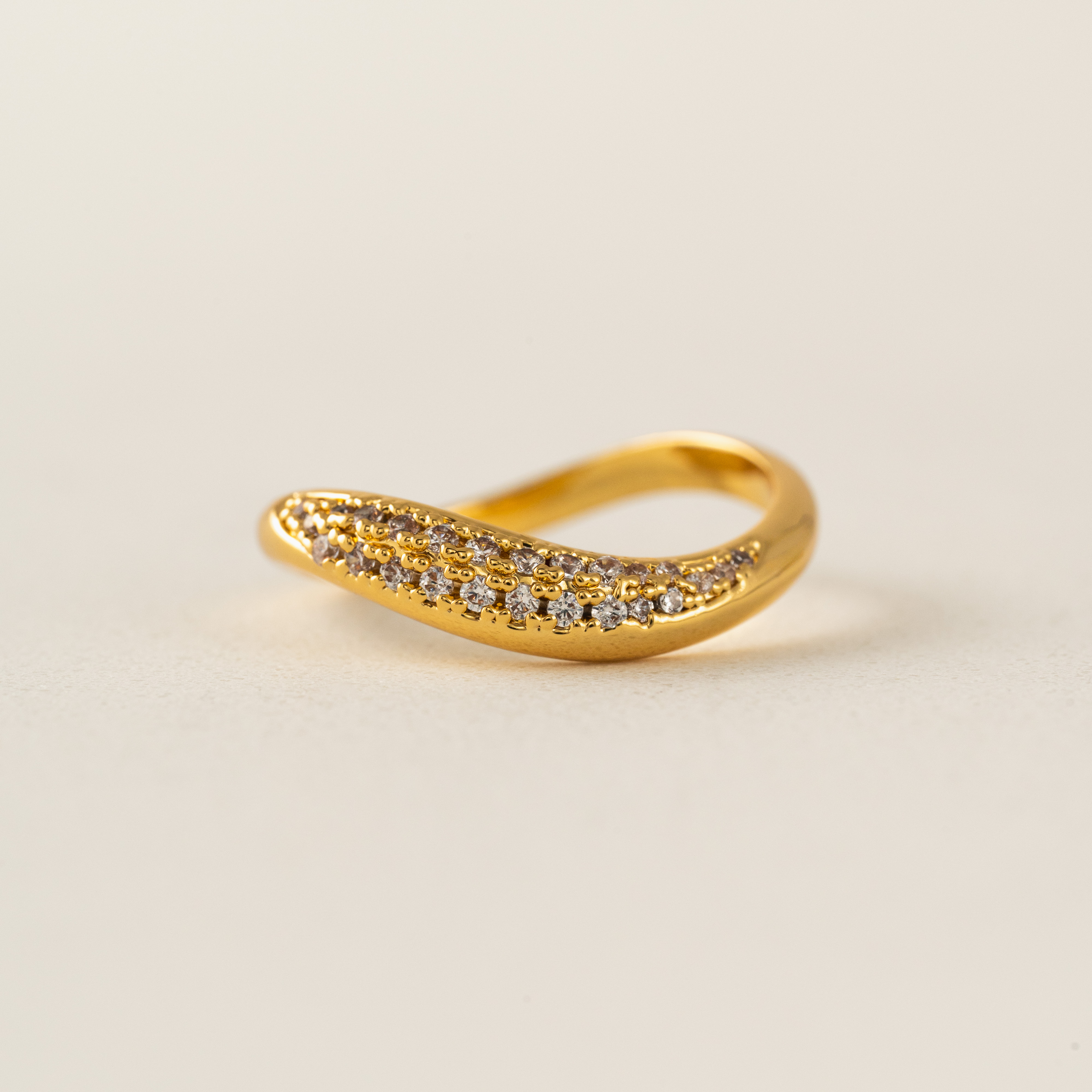 Picture of CZ Crest Dome Ring - Gold - Size 8