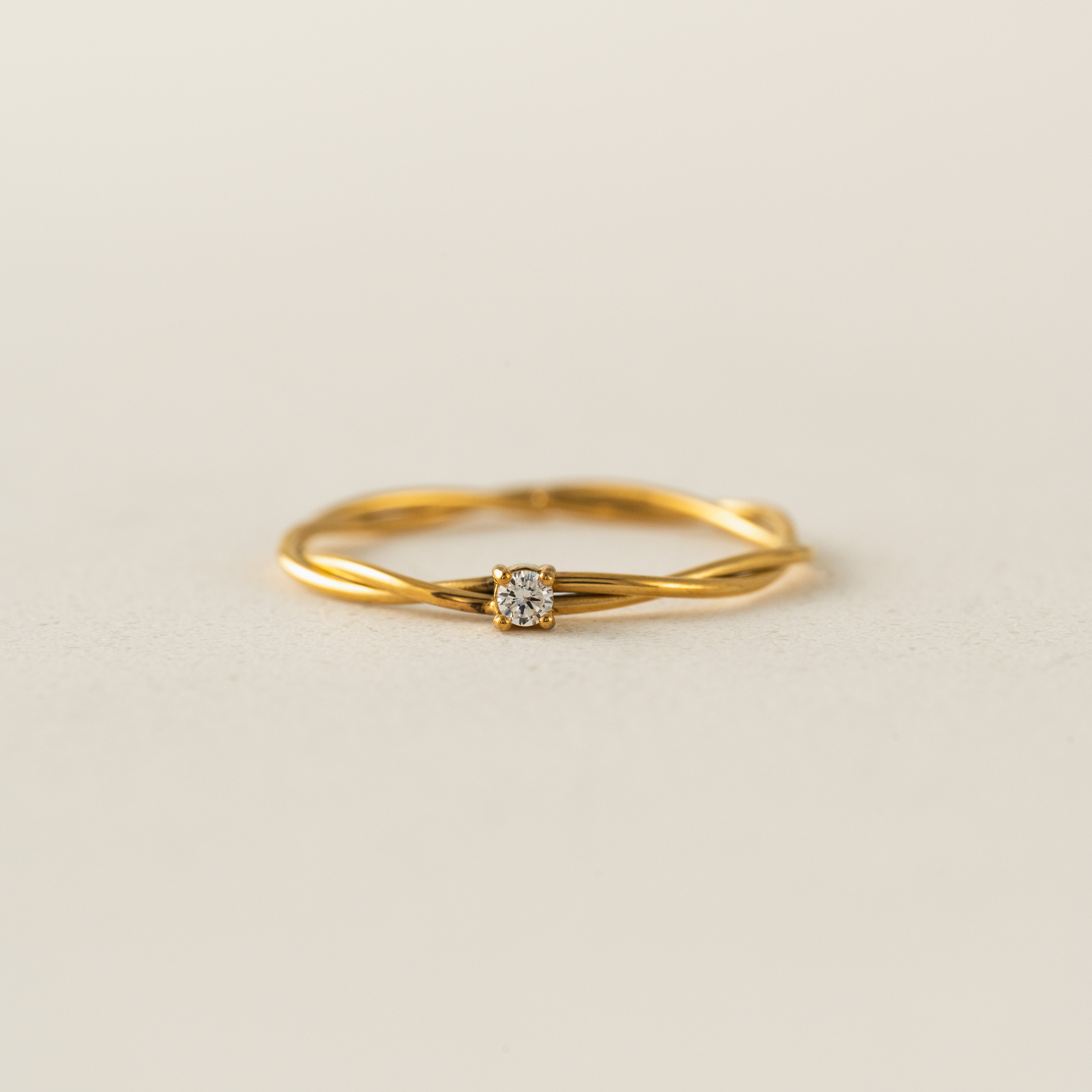 Picture of Yara CZ Twisted Ring - Gold - Size 8