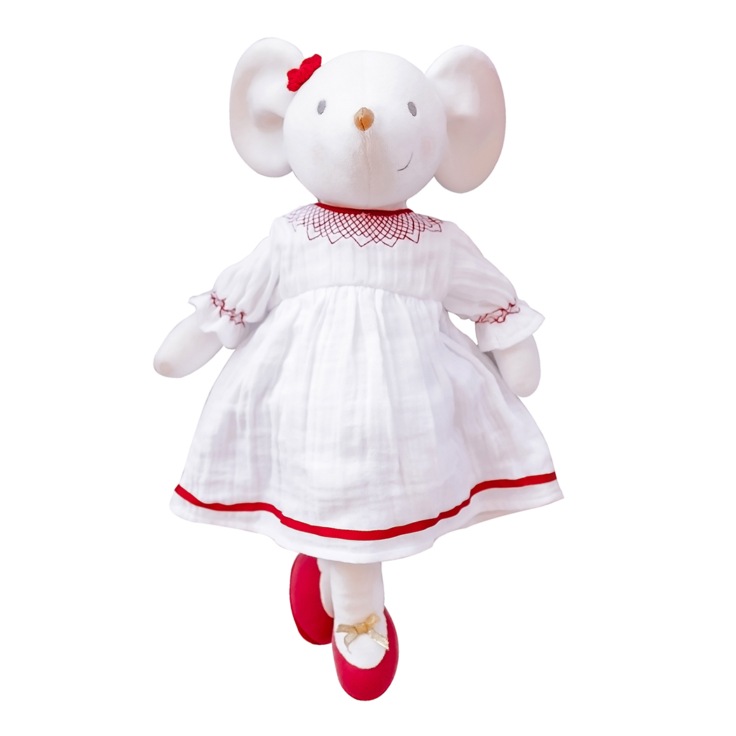 Picture of Meiya the Mouse in White Muslin Dress