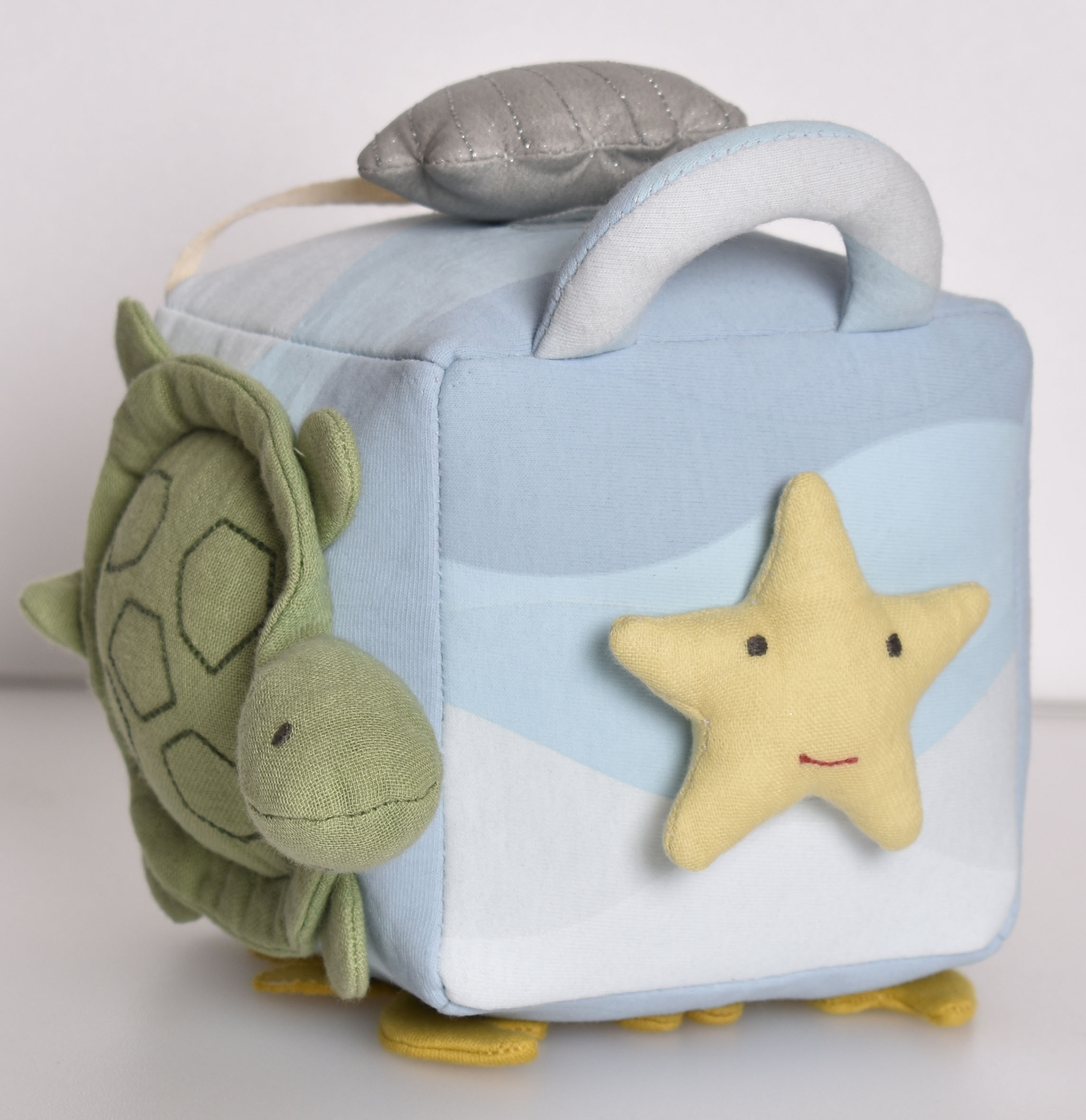 Picture of Ocean Activity Cube Developmental Toy