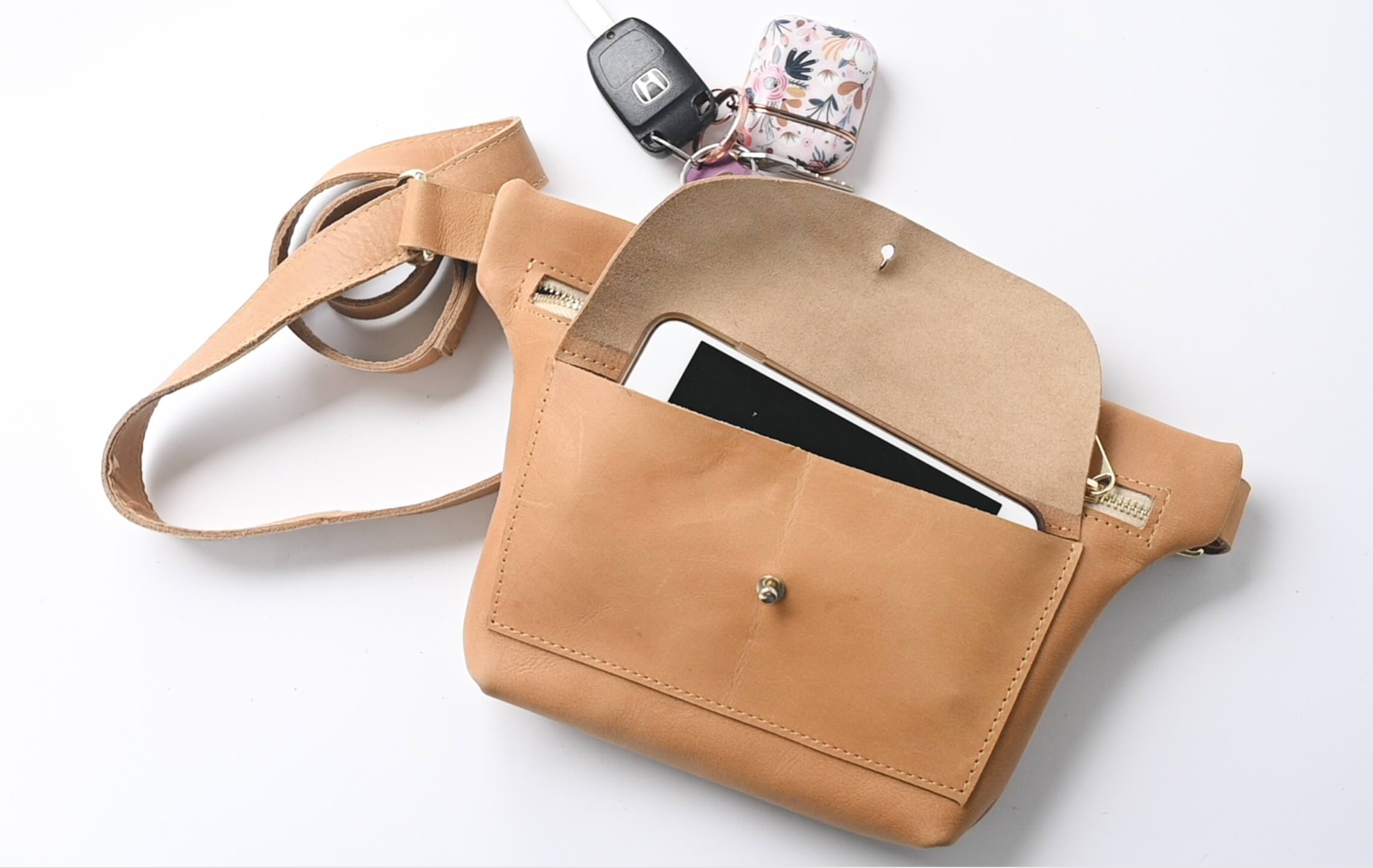 Picture of Ethic Leather Belt Bag