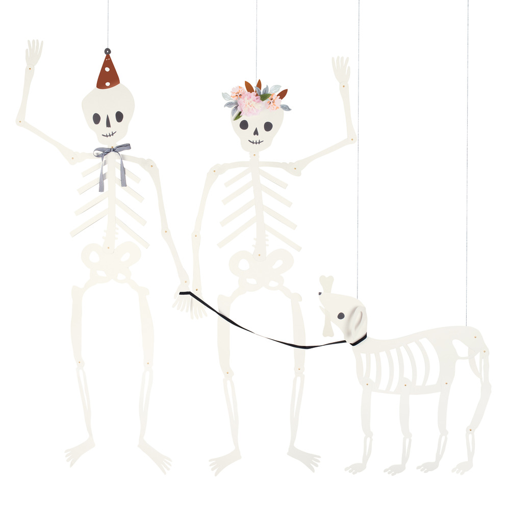 Picture of Giant Jointed Skeletons (x 3)