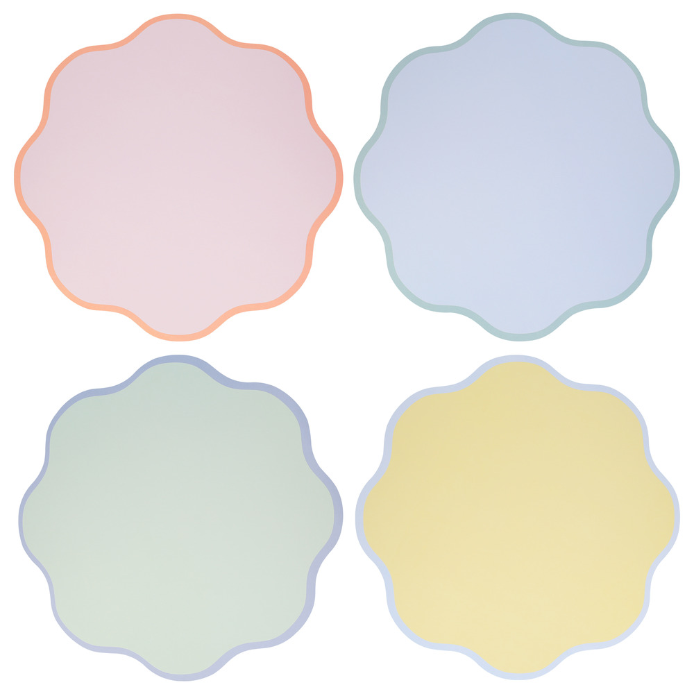 Picture of Wavy Round Paper Placemats (x 12)