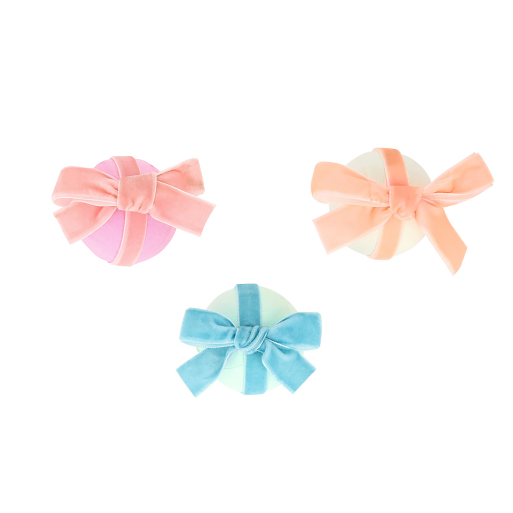 Picture of Velvet Bow Surprise Balls (x 6)
