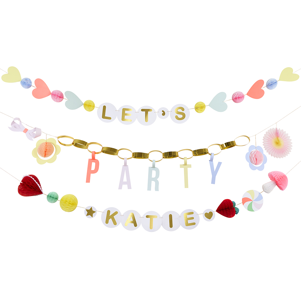 Picture of Charm Party Garland Set