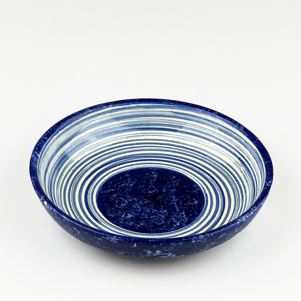 Picture of Ceramic Serving Bowl - Medium - Ripple