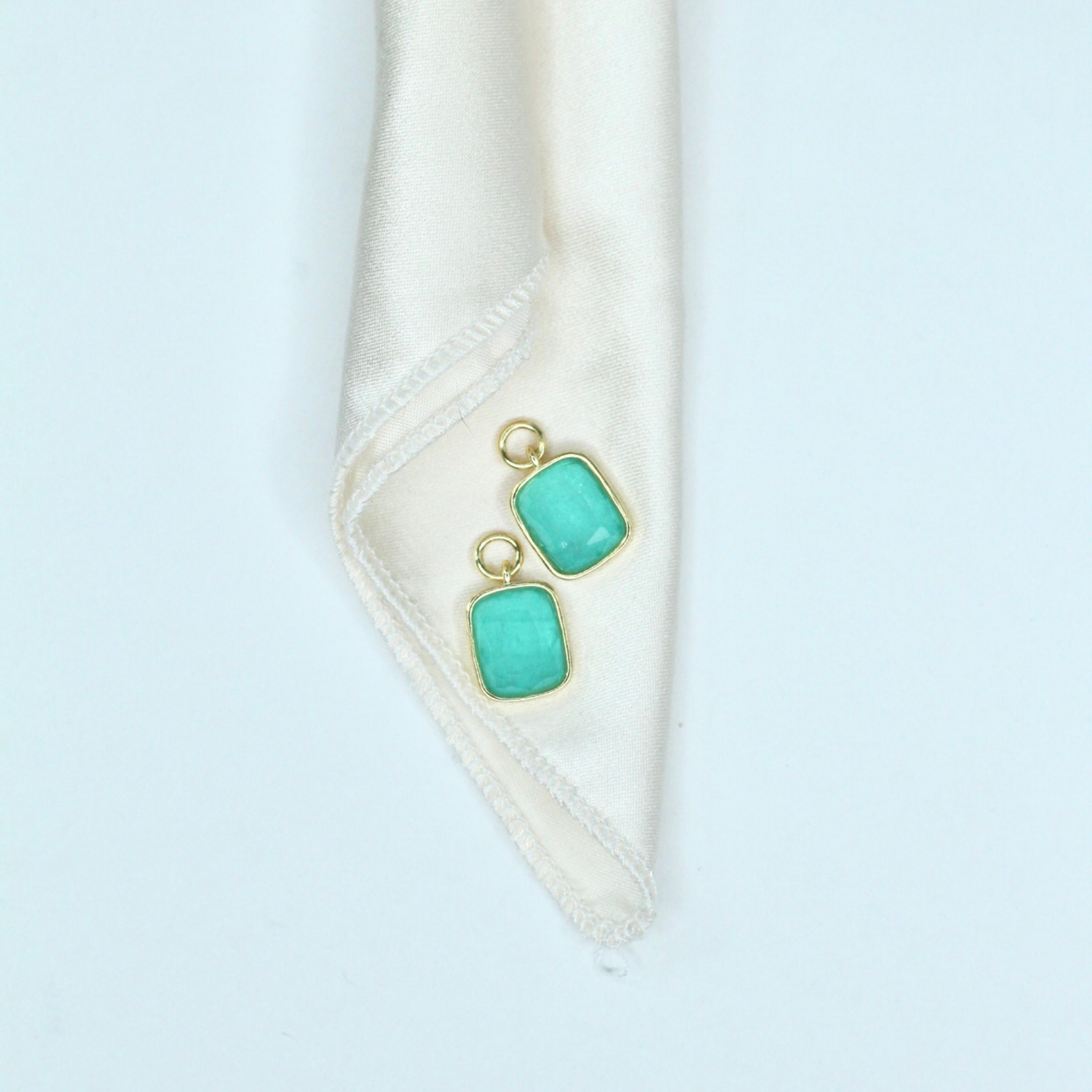 Picture of Cushion Charm - 14K - Capri Dream