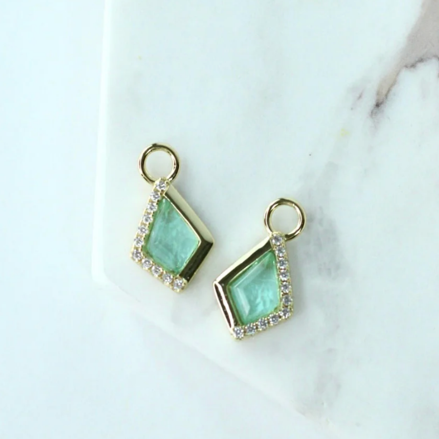 Picture of Kite Charm in Sea Glass - 14K