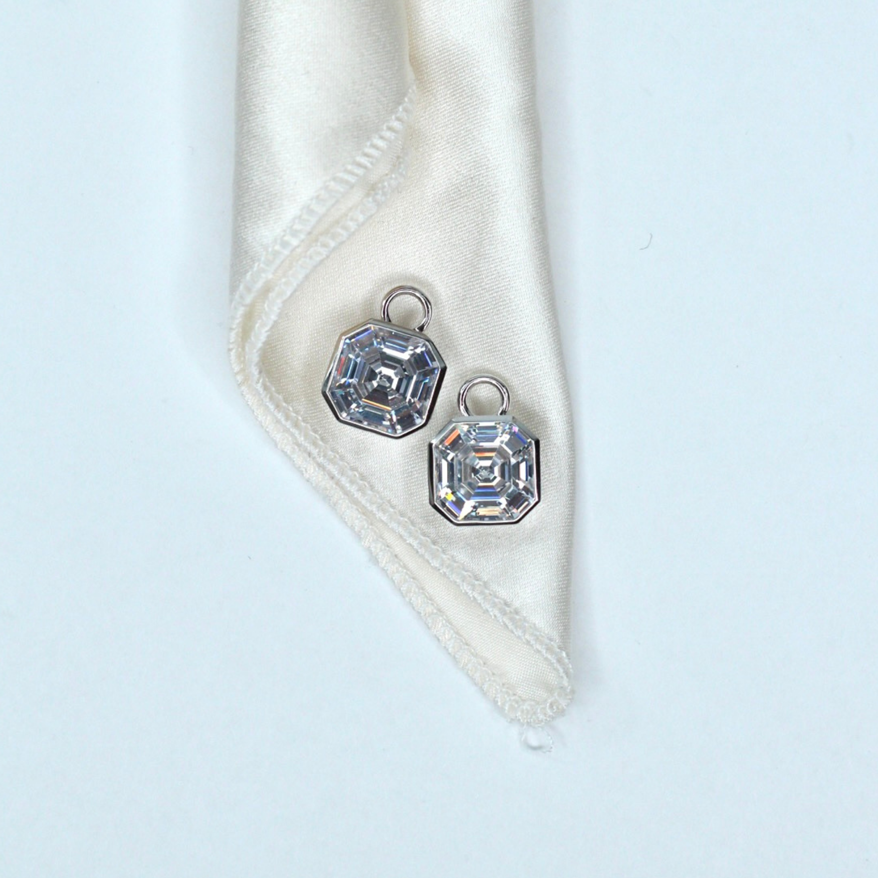 Picture of Asscher Hoop Charms - SS - White CZ