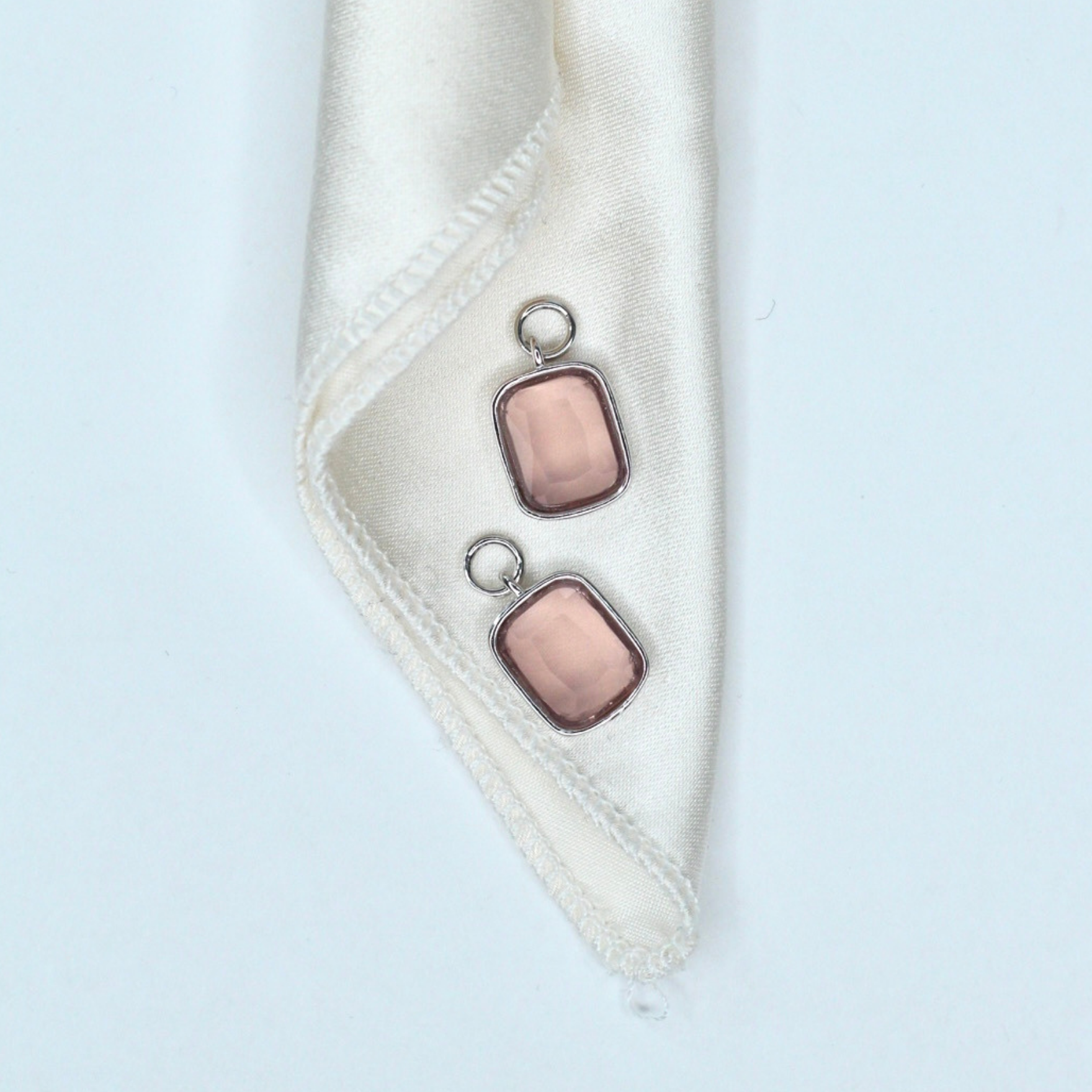 Picture of Cushion Charm - SS - Blush Lilac