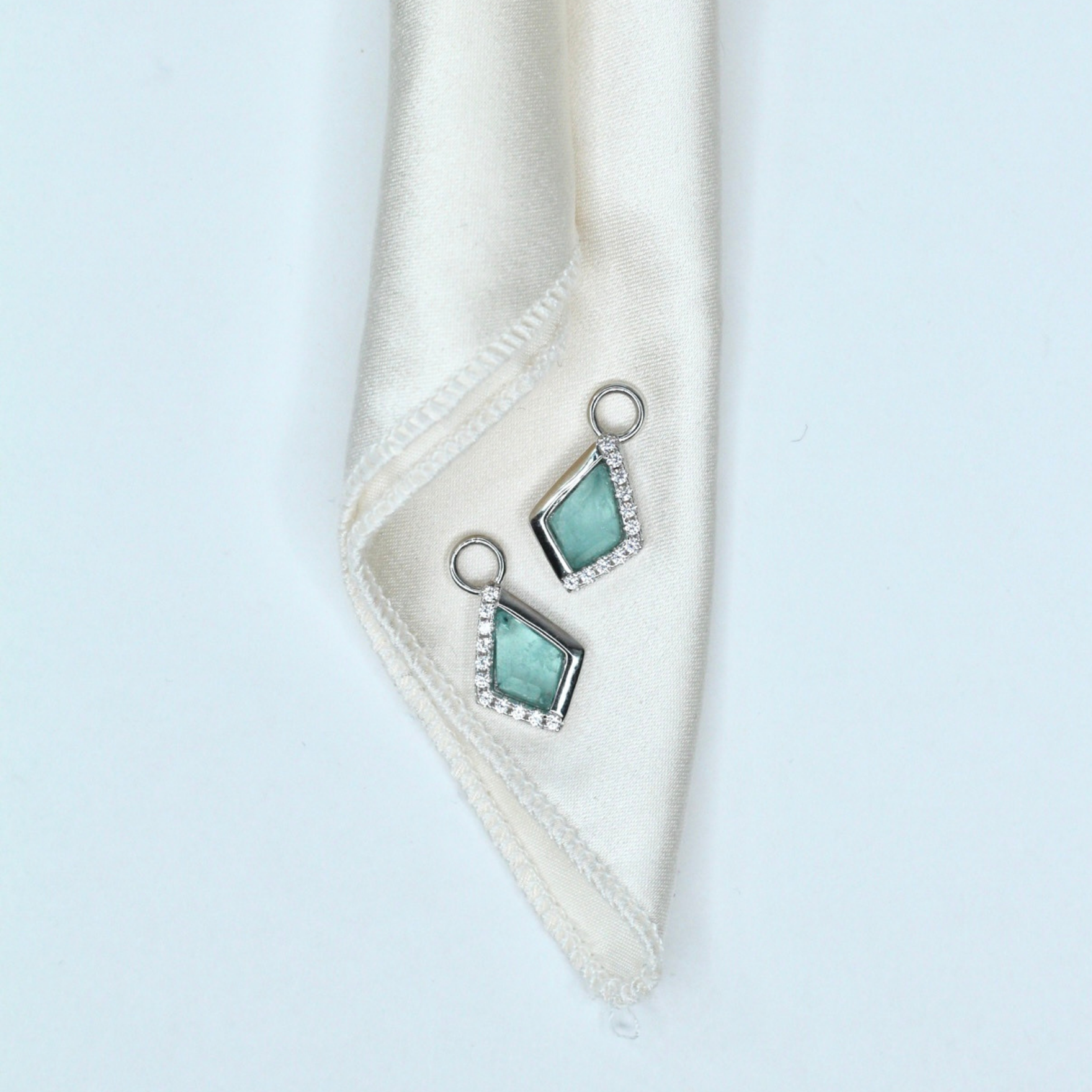 Picture of Kite Charm in Sea Glass - SS