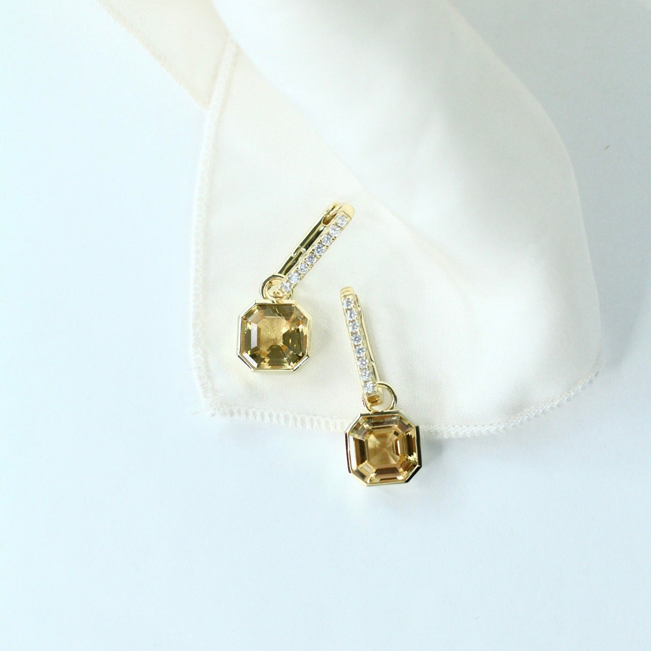 Picture of Luxe Asscher Hoops - 14K - Champagne CZ