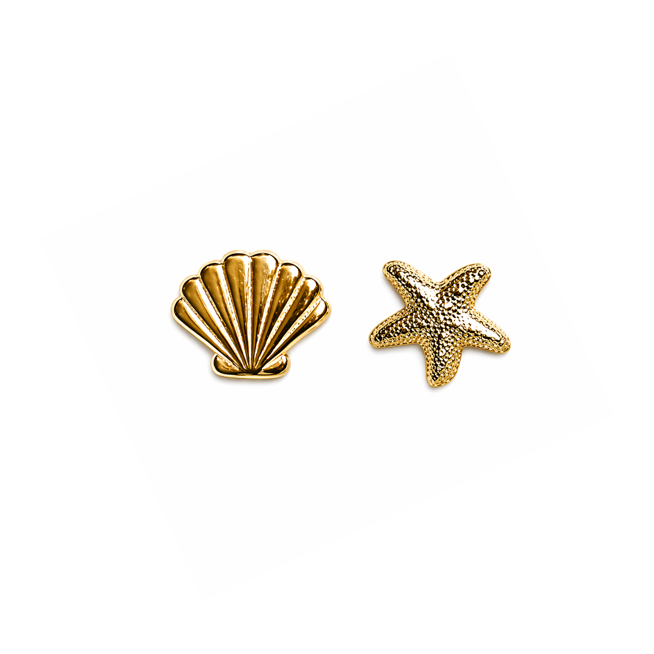 Picture of Coastal Queen Studs - 14K