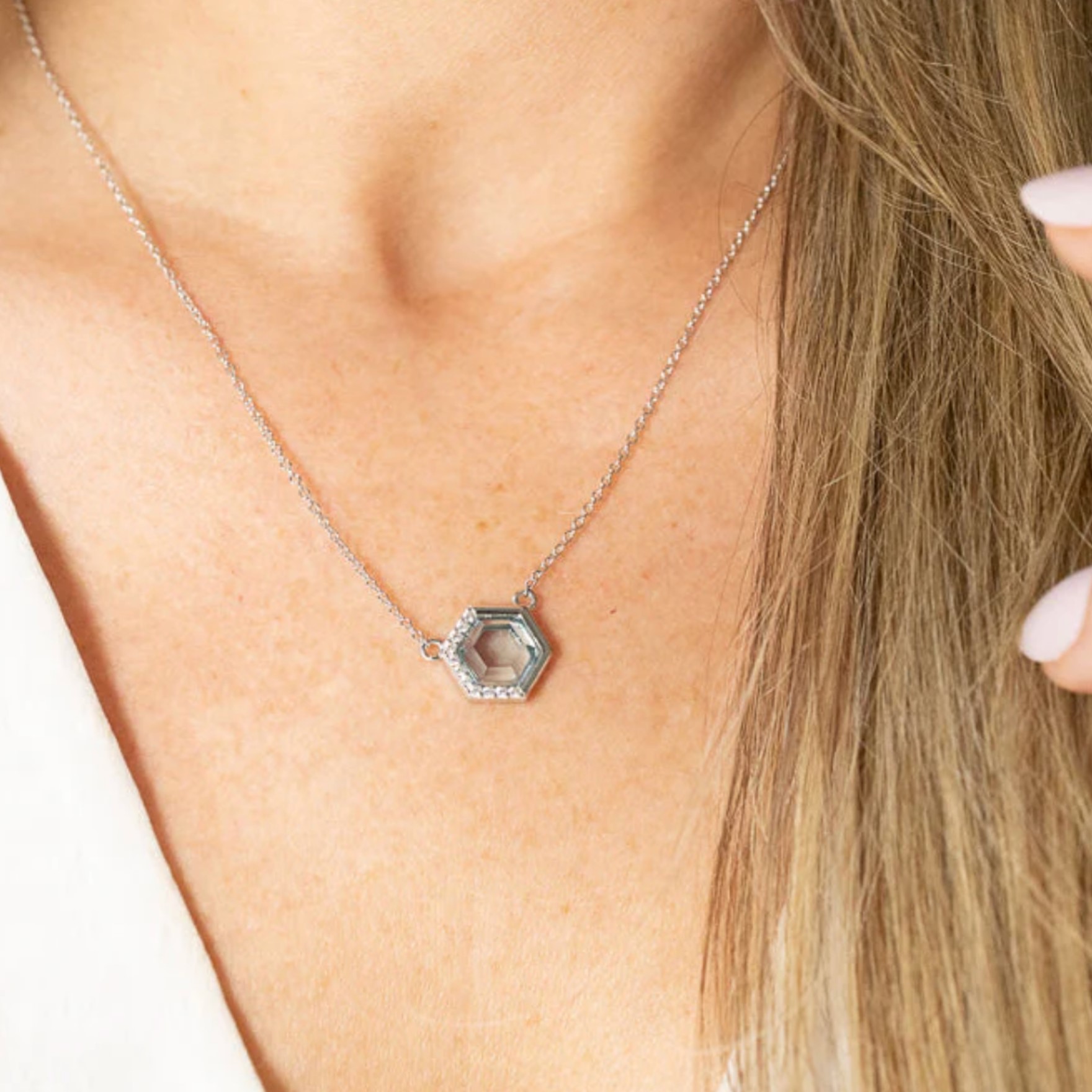 Picture of Stardust Necklace - 14K - Aquamarine