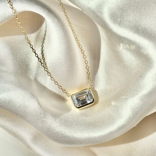 Picture of East West Mini Cushion Necklace - 14K - White CZ
