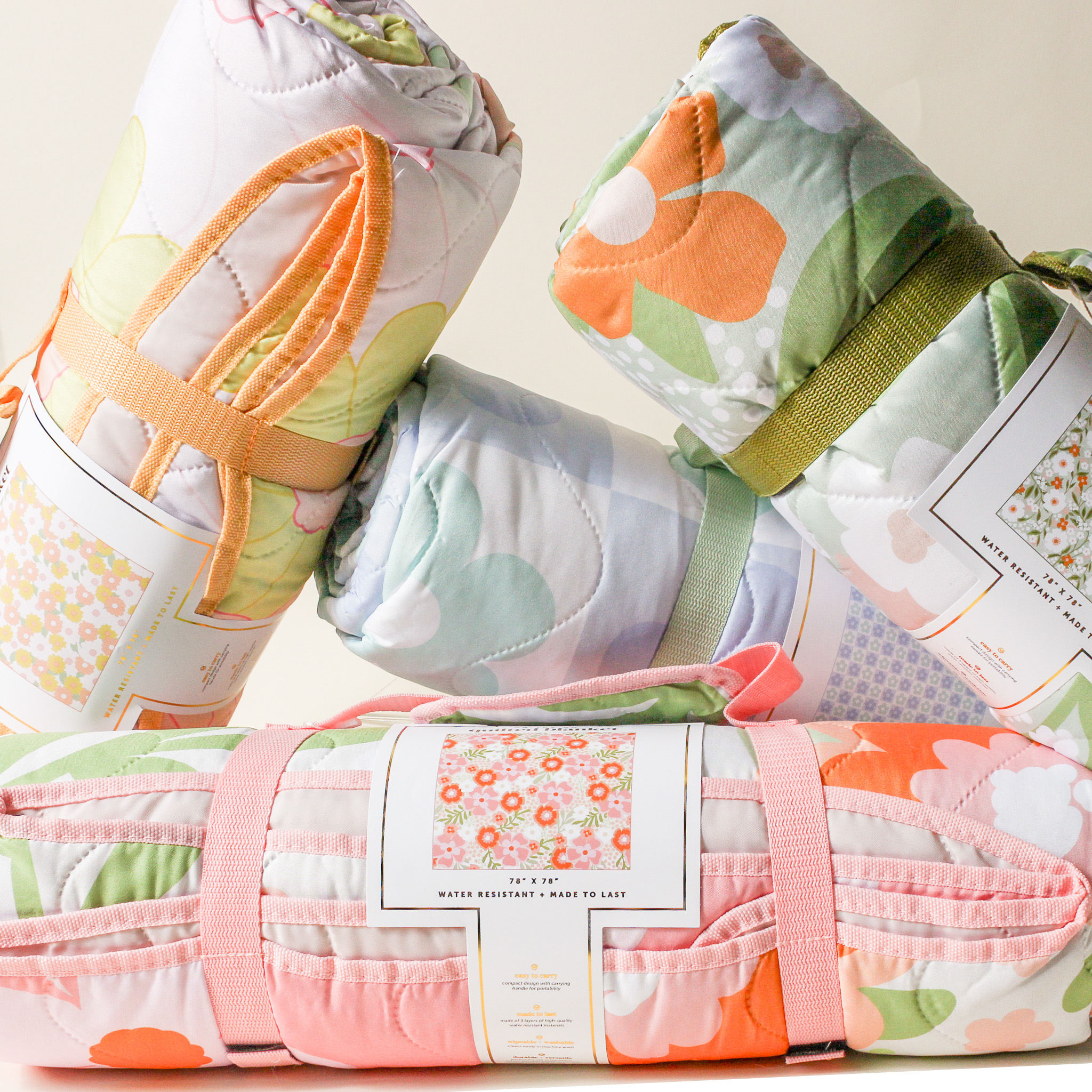 Picture of On-the-Go Quilted Blanket Bundle-2025