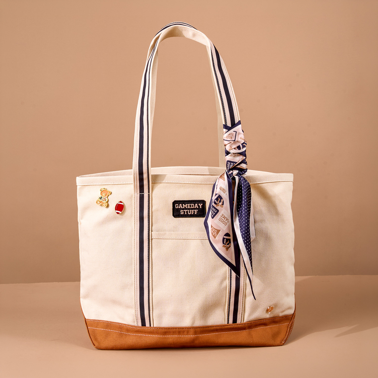 Picture of The Darling Canvas Tote Bag-Huddle Up