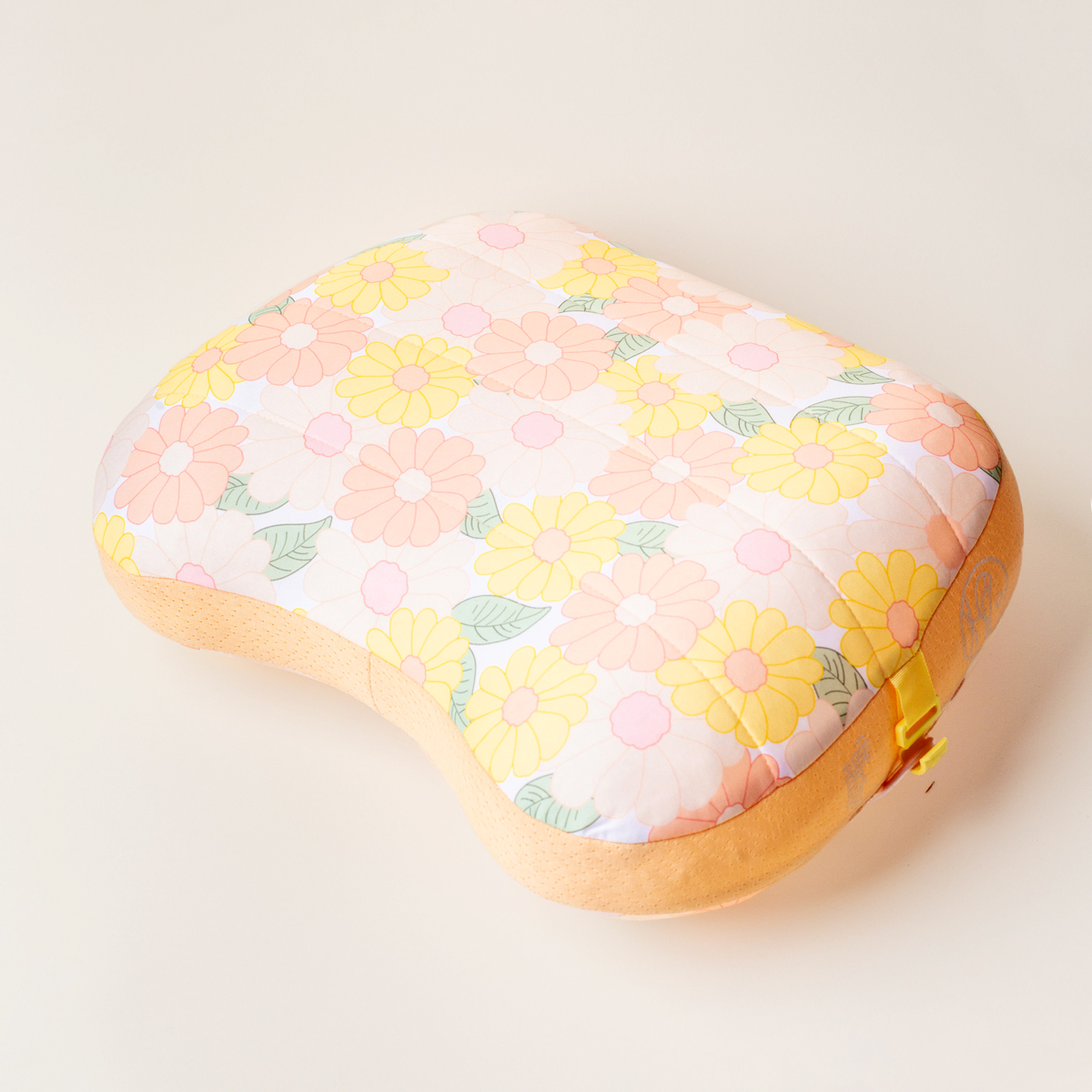 Picture of Ballast Beach Pillow-Daisy Craze Peach