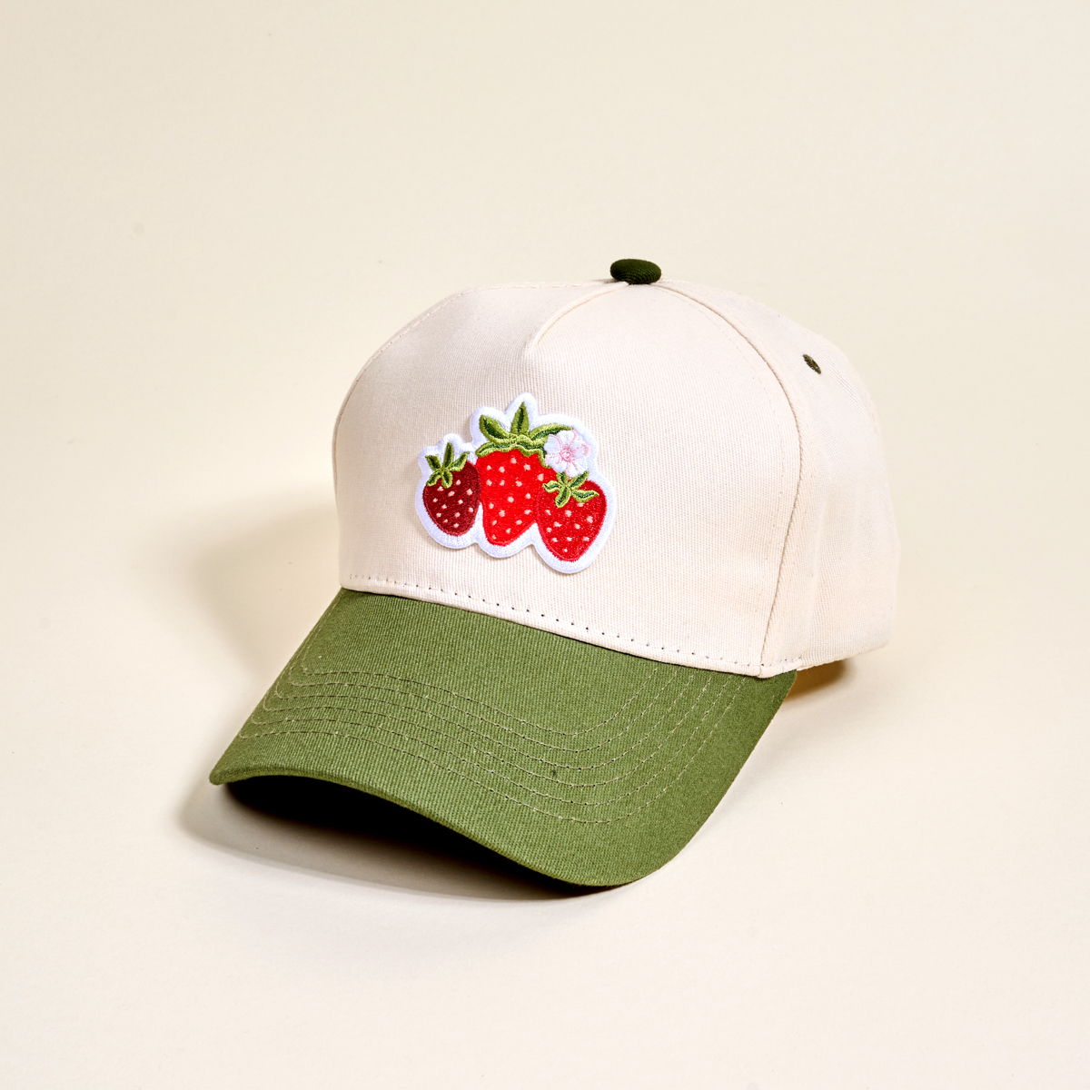 Picture of Classic Canvas Hat-Strawberry Patch