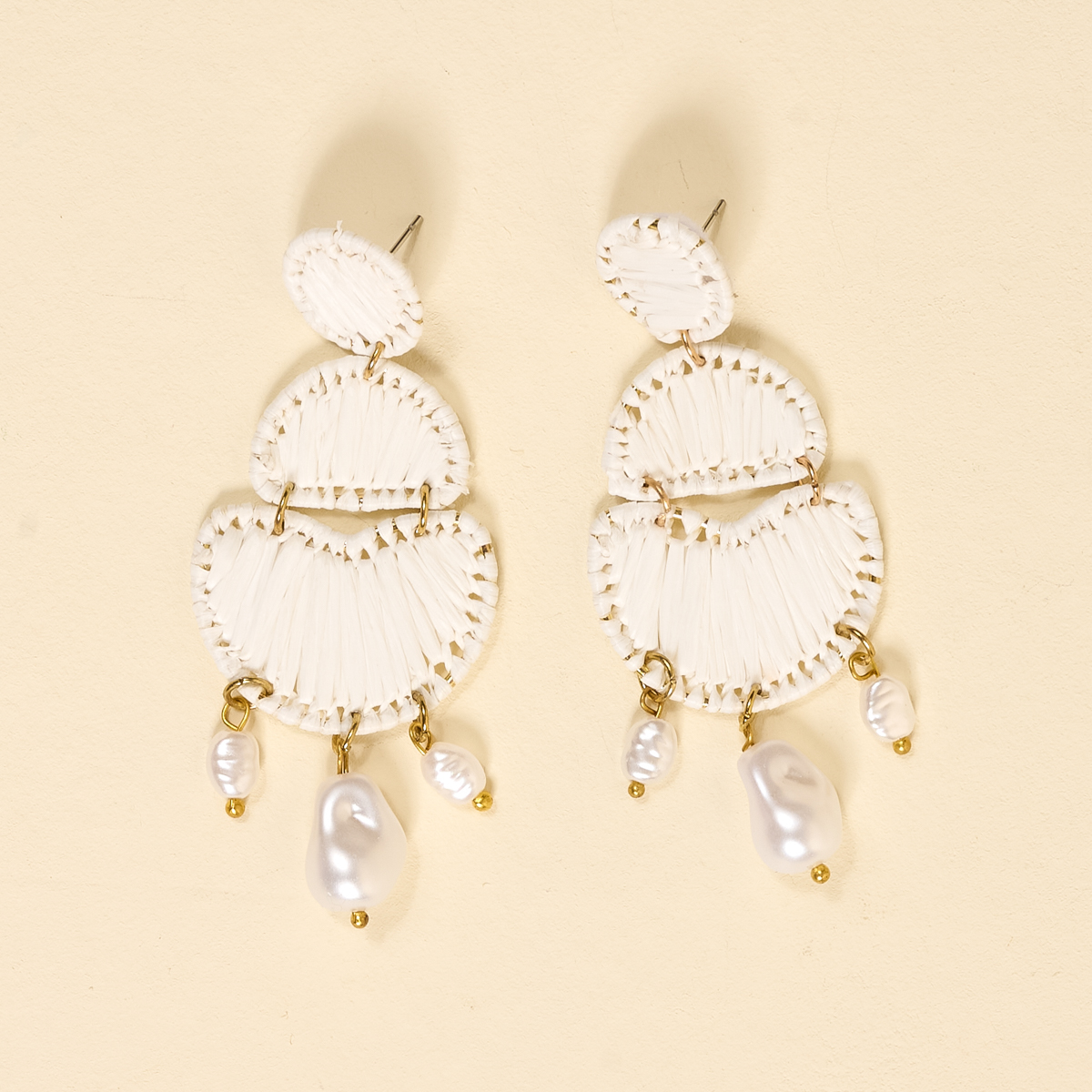 Picture of Pearl Affair Earrings-White