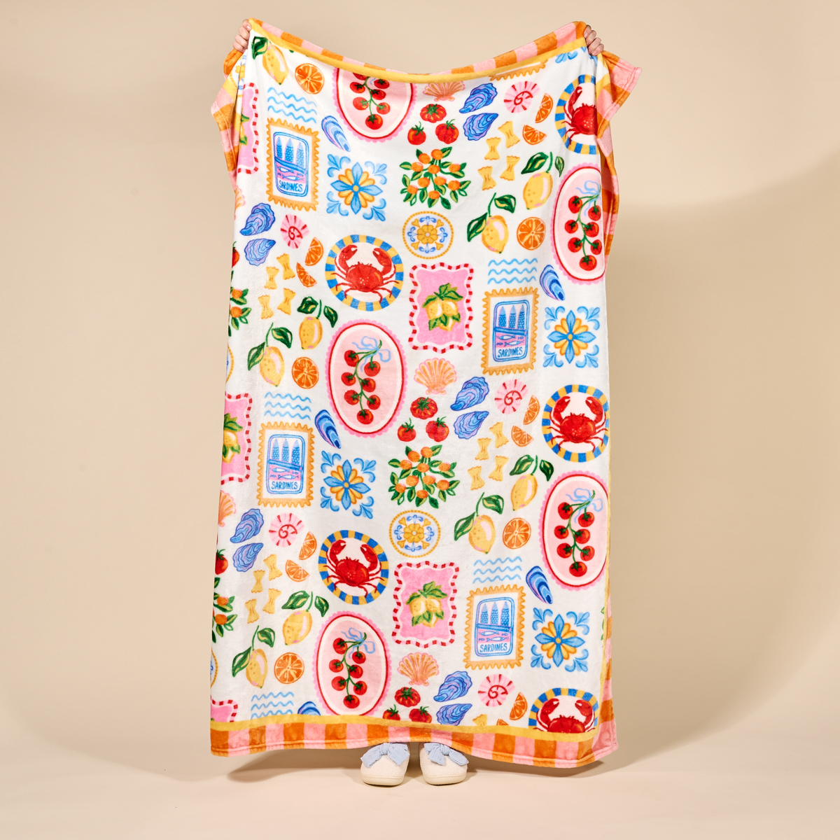 Picture of Snuggle Up Plush Blanket-Ciao Bella