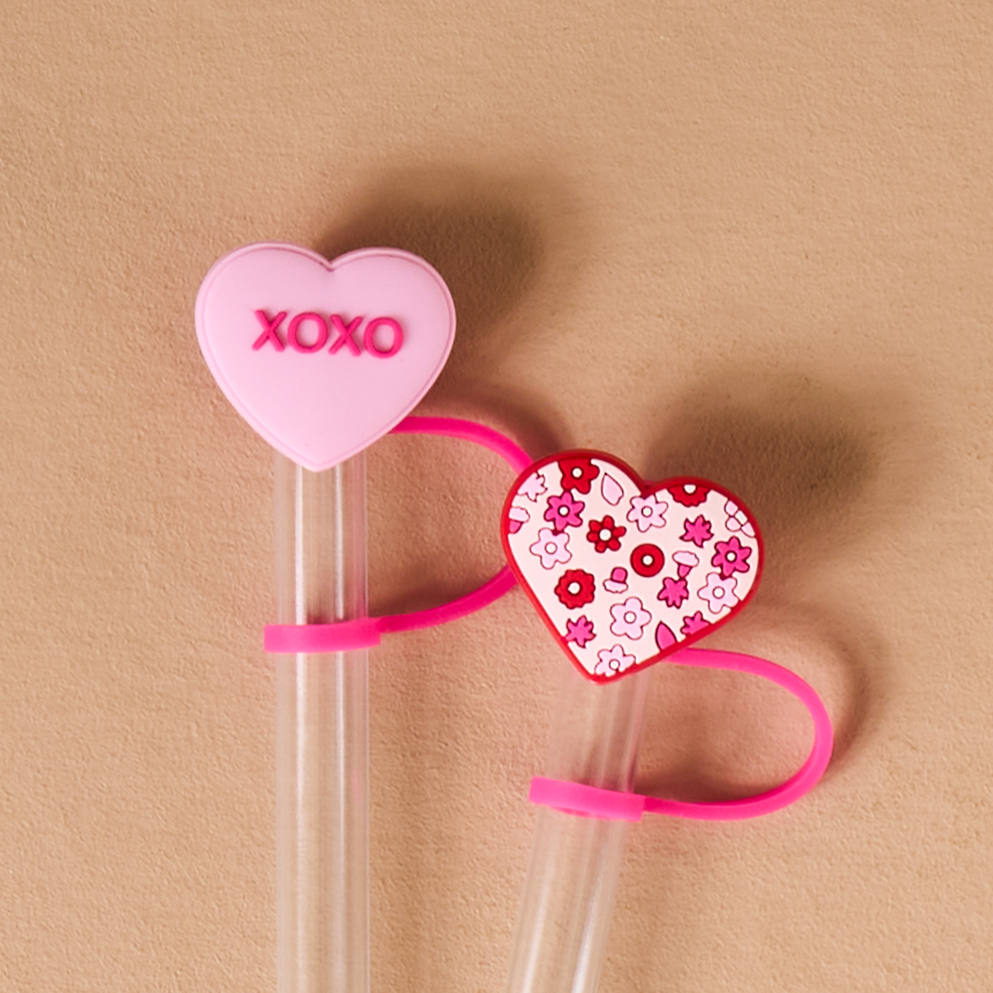 Picture of Straw Topper Set-Hugs & Kisses