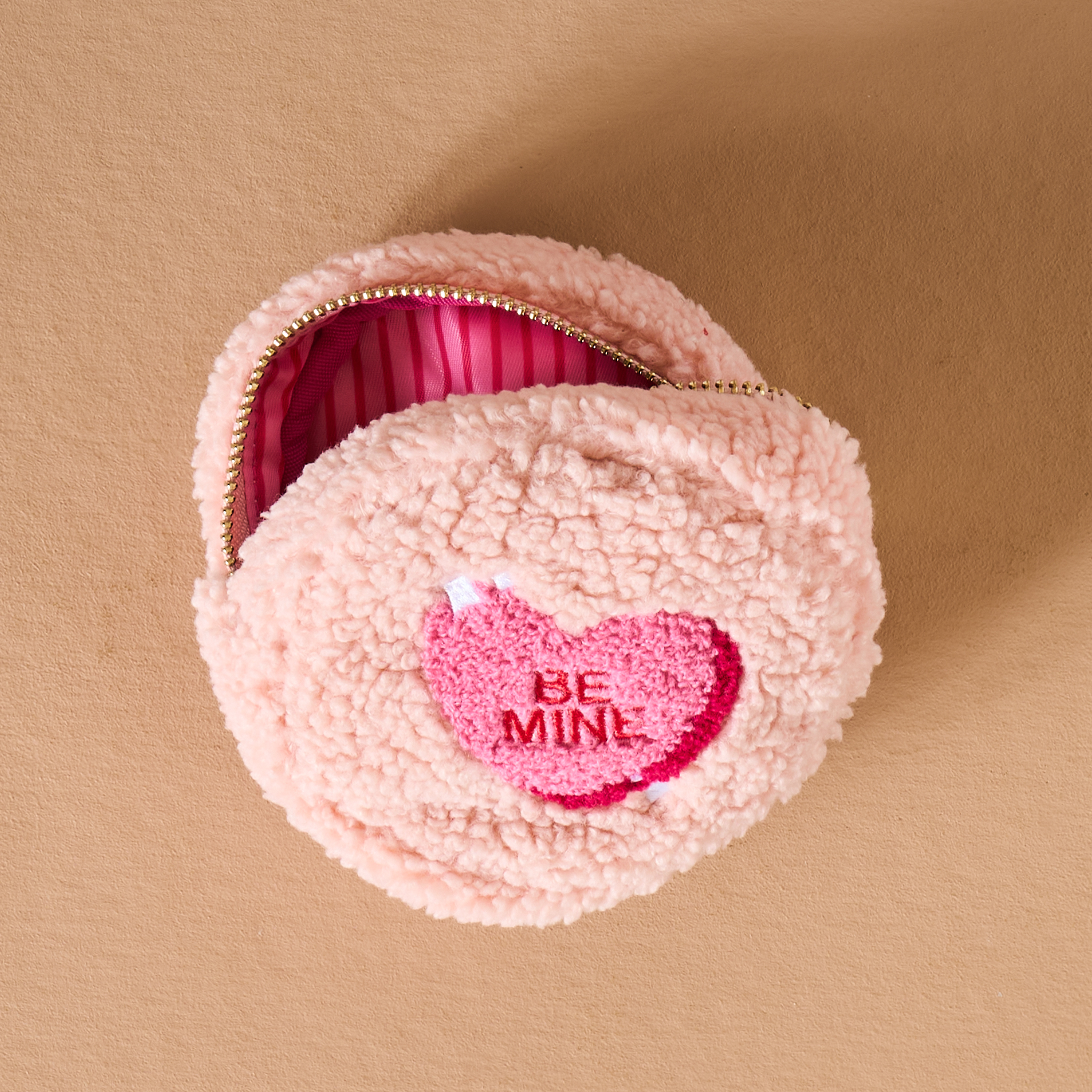 Picture of Teddy Pouch-Circle Be Mine
