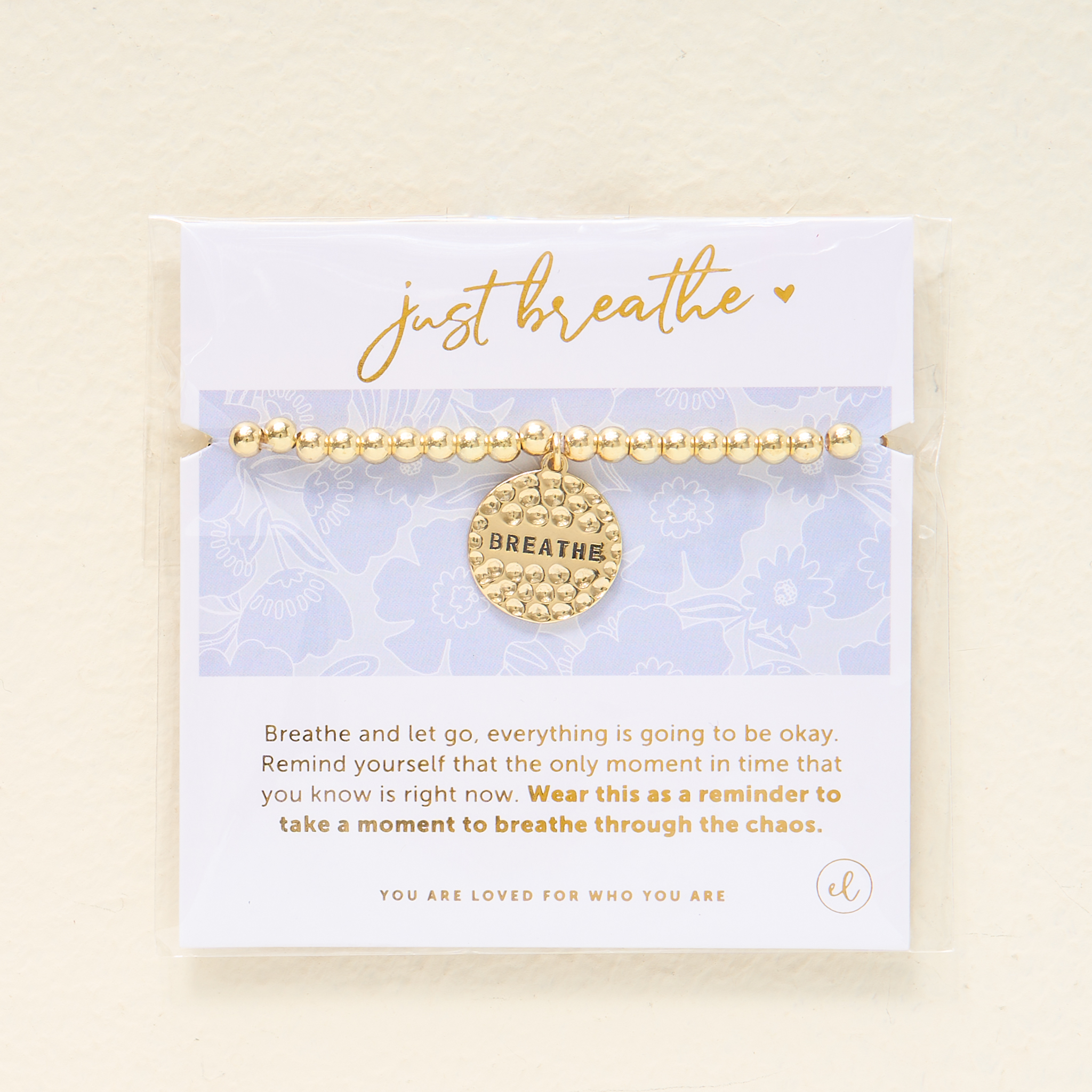 Picture of Sentiment Charm Bracelet Gold - Breathe