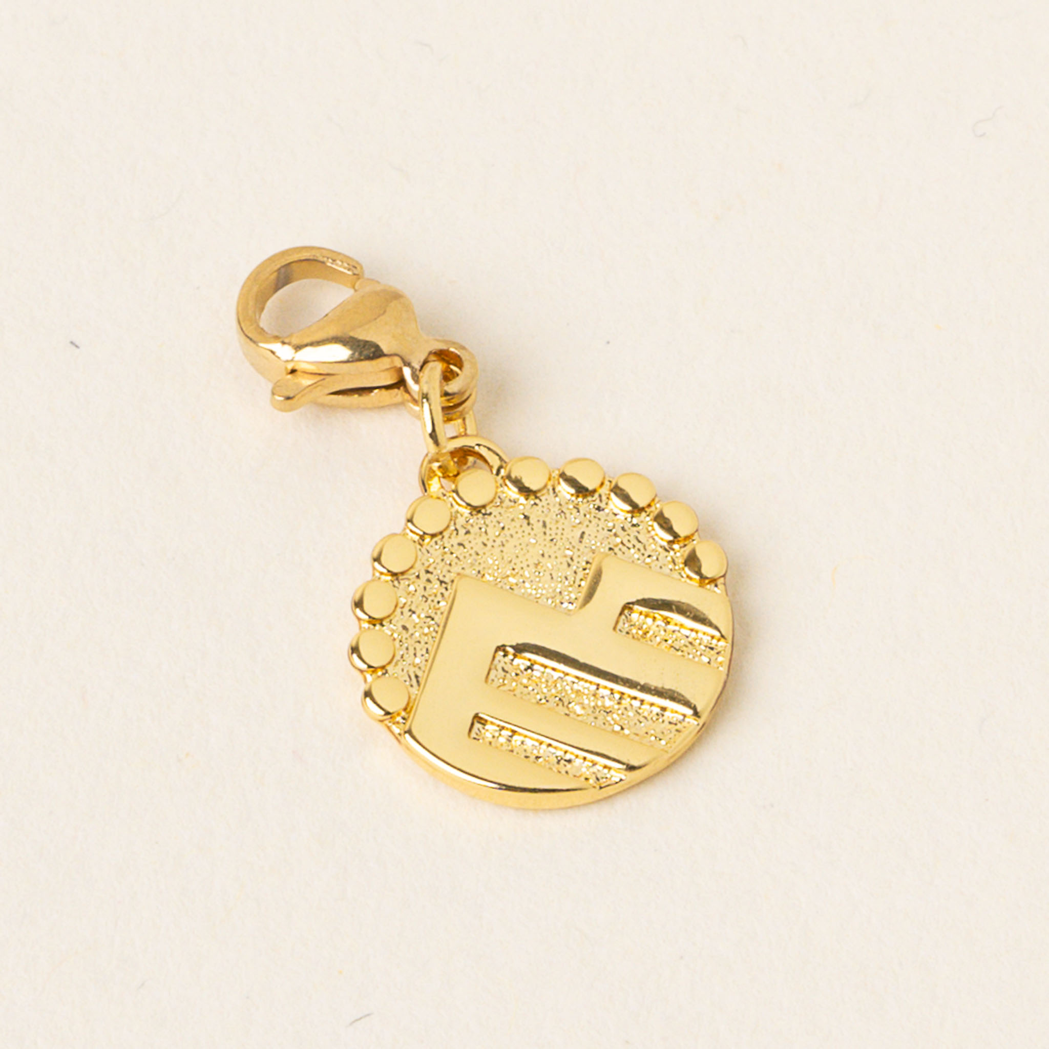 Picture of Jewelry Trait Charm Gold-Adventurous