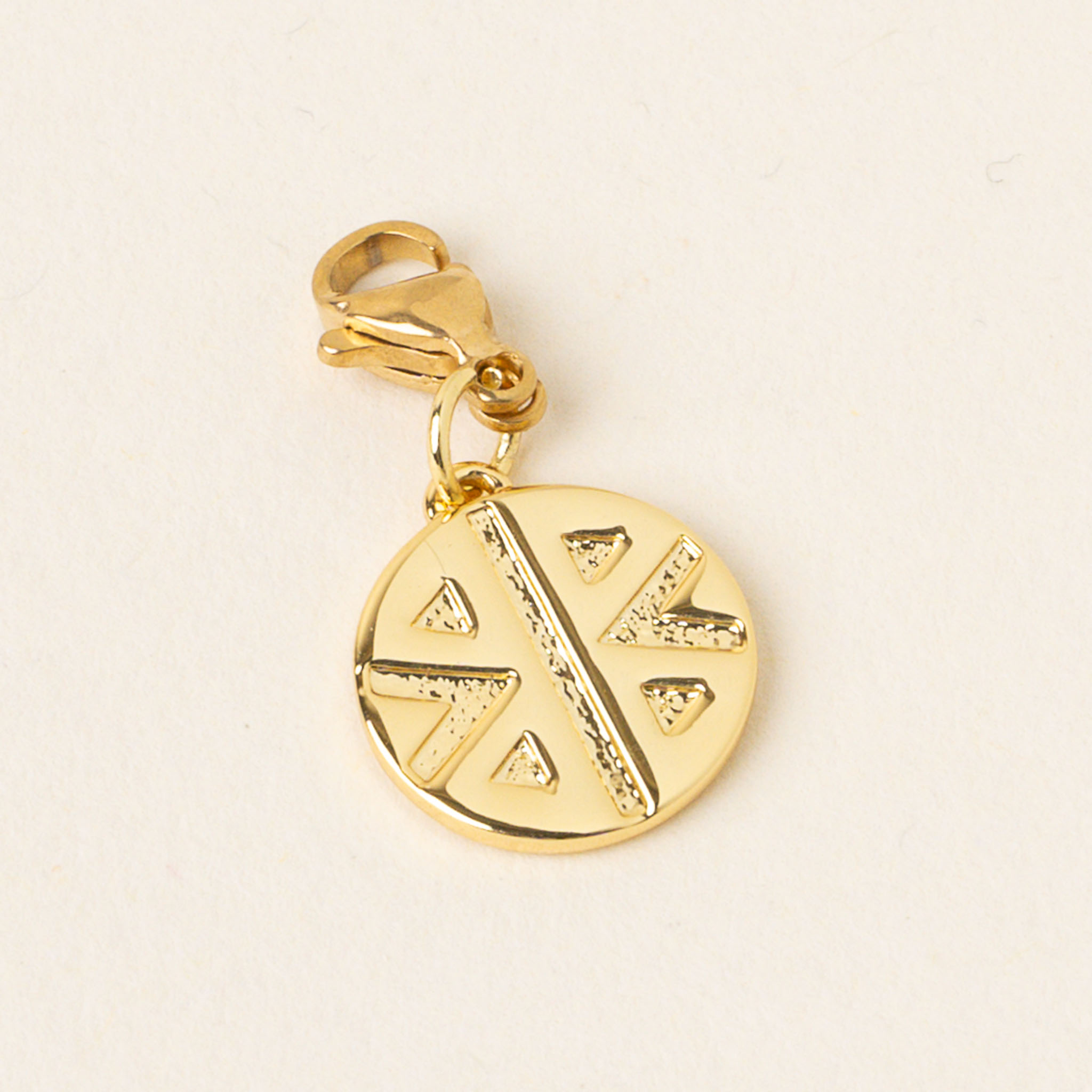Picture of Jewelry Trait Charm Gold-Strong