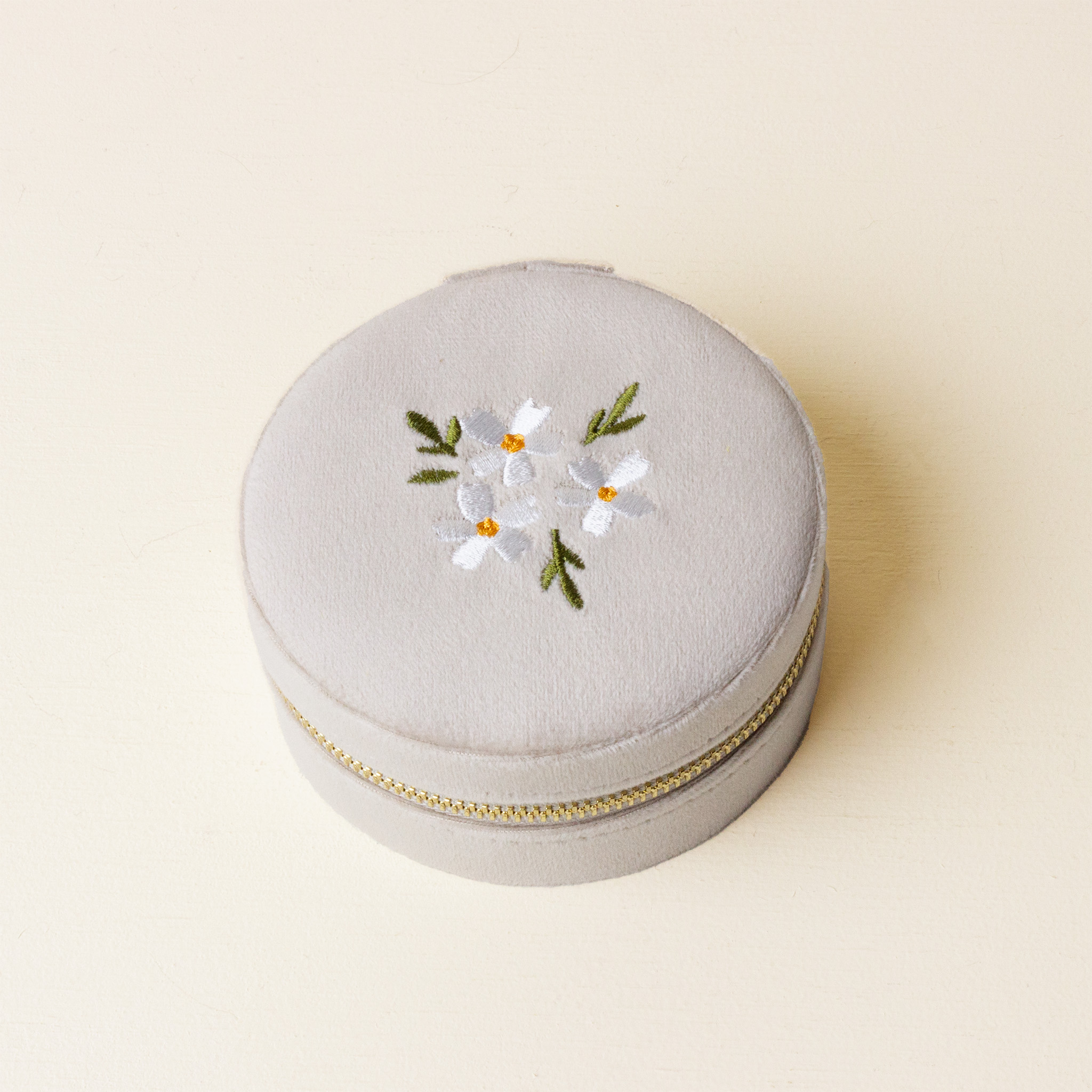 Picture of Round Velvet Jewelry Case-Floral Champagne