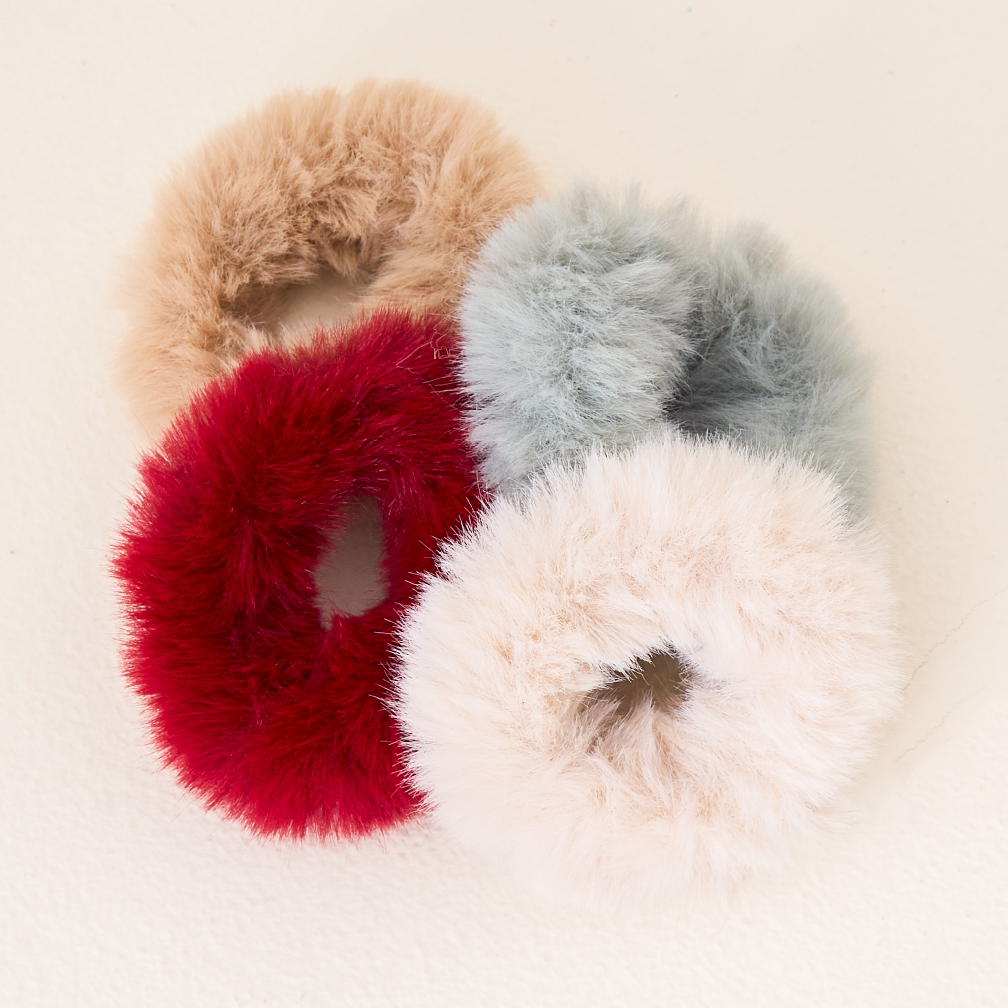 Picture of Faux Fur Scrunchie Set-Chill