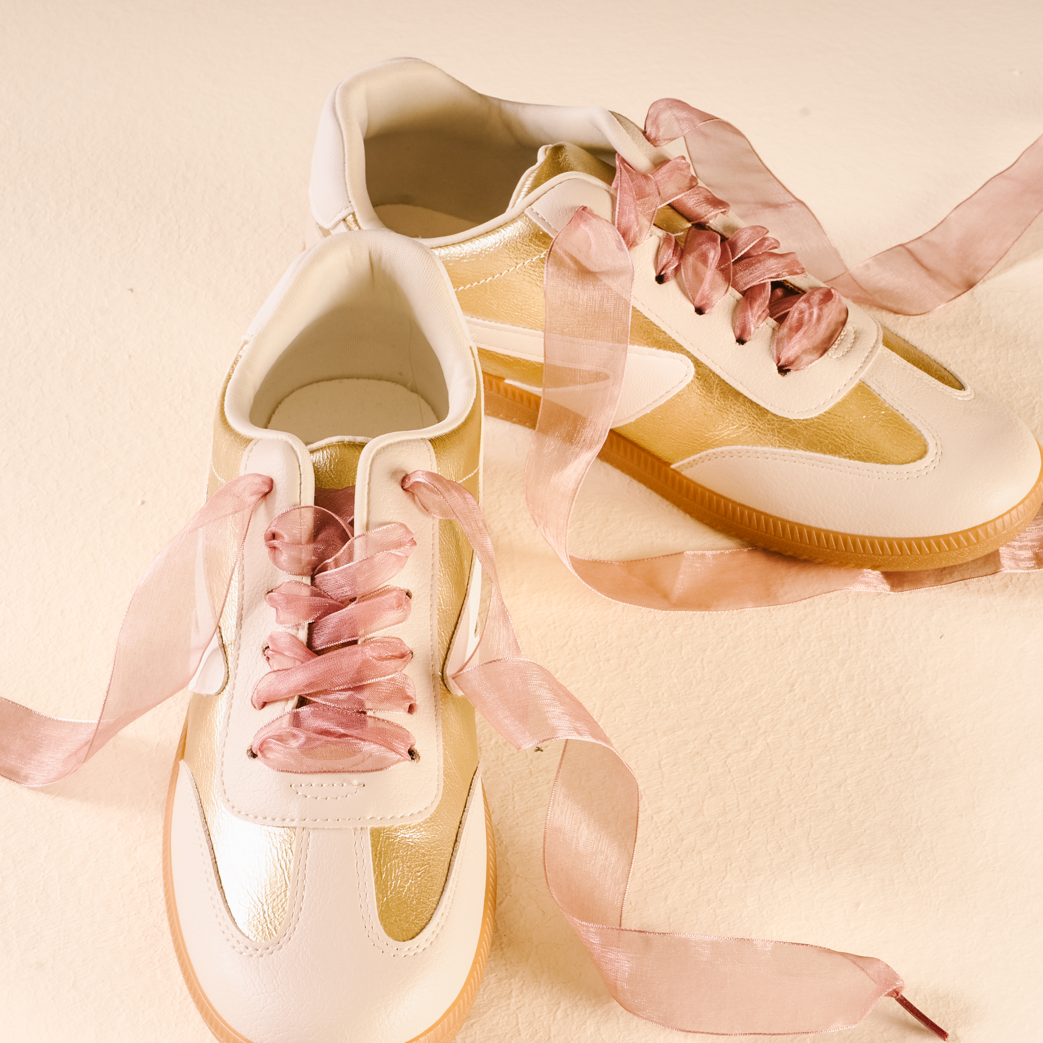 Picture of Step It Up Shoelaces-Sheer Mauve