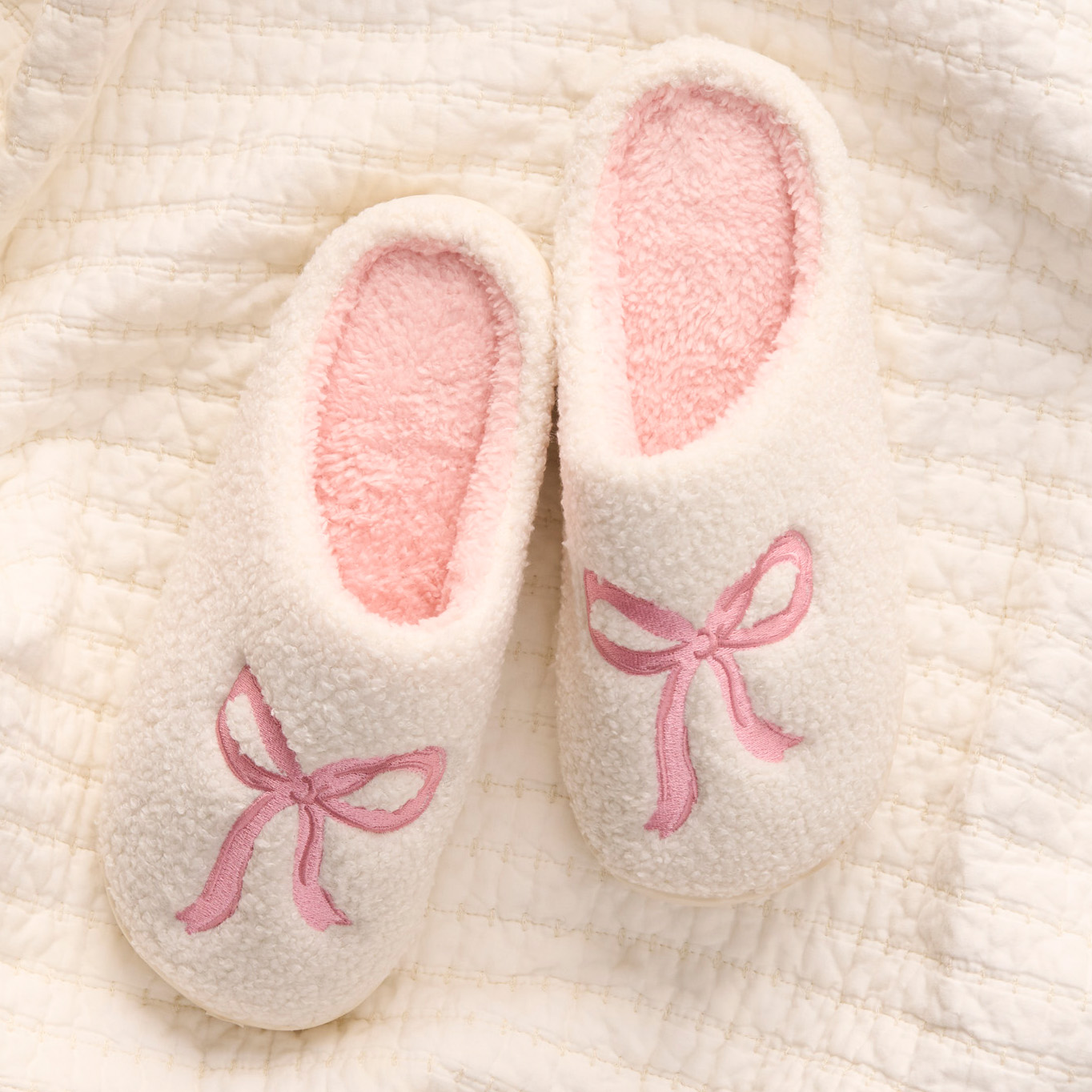 Picture of Fuzzy Slippers-Bow Pink M/L