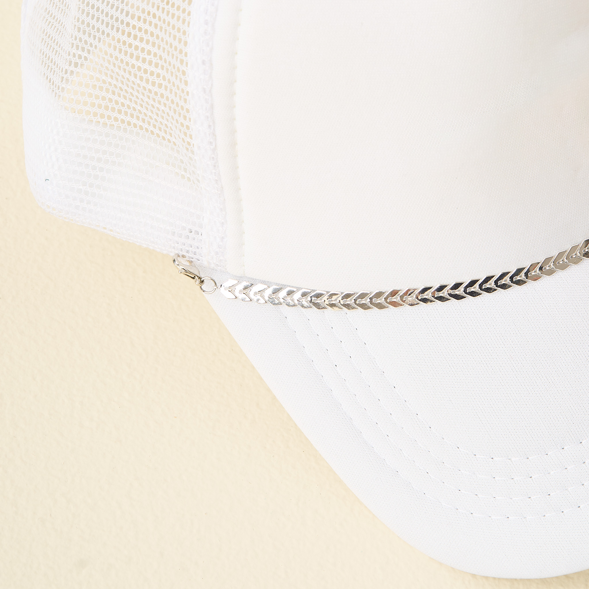 Picture of Trucker Hat Chain-Silver-Leaf Chain