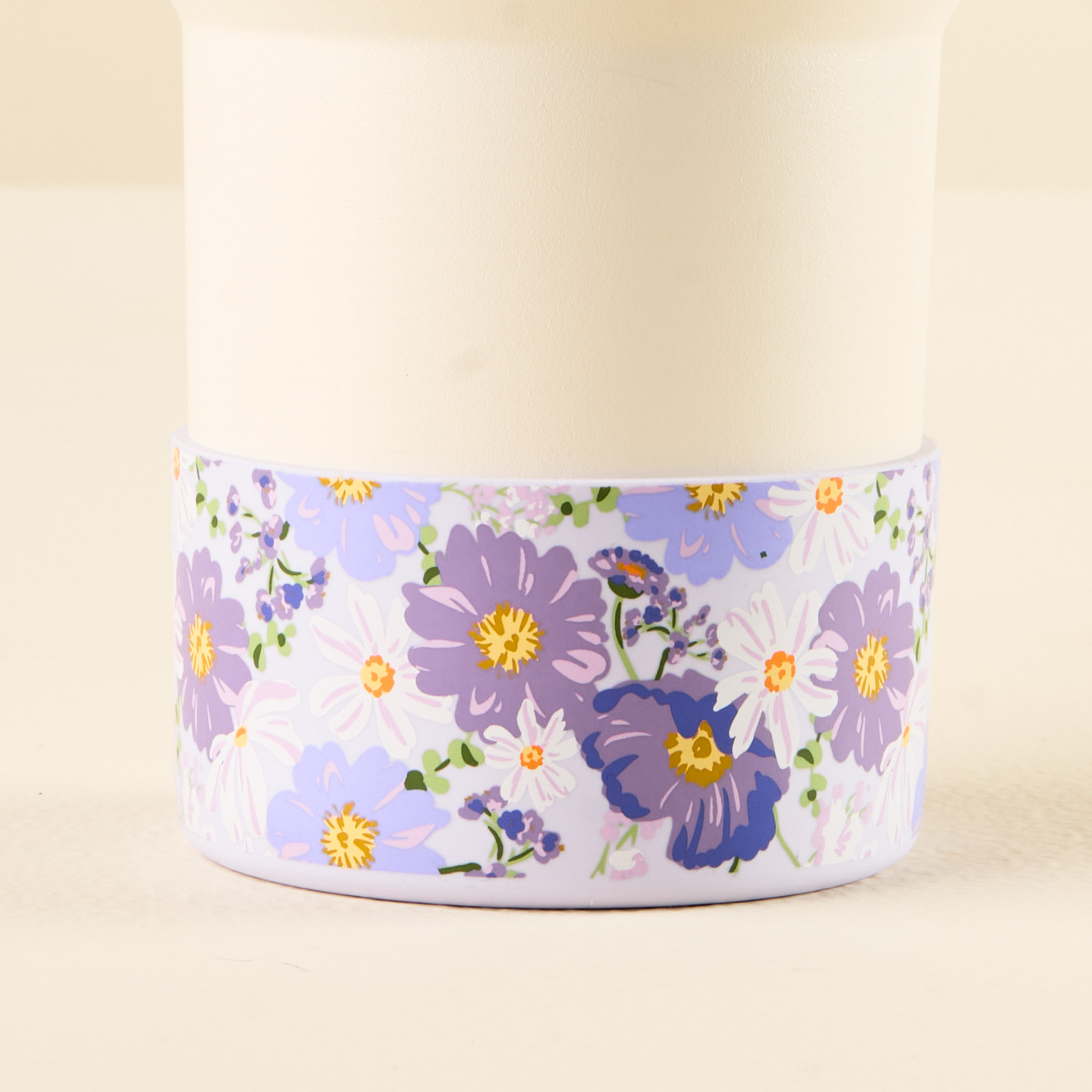 Picture of Tumbler Silicone Boot-Bouquet Beauty Purple