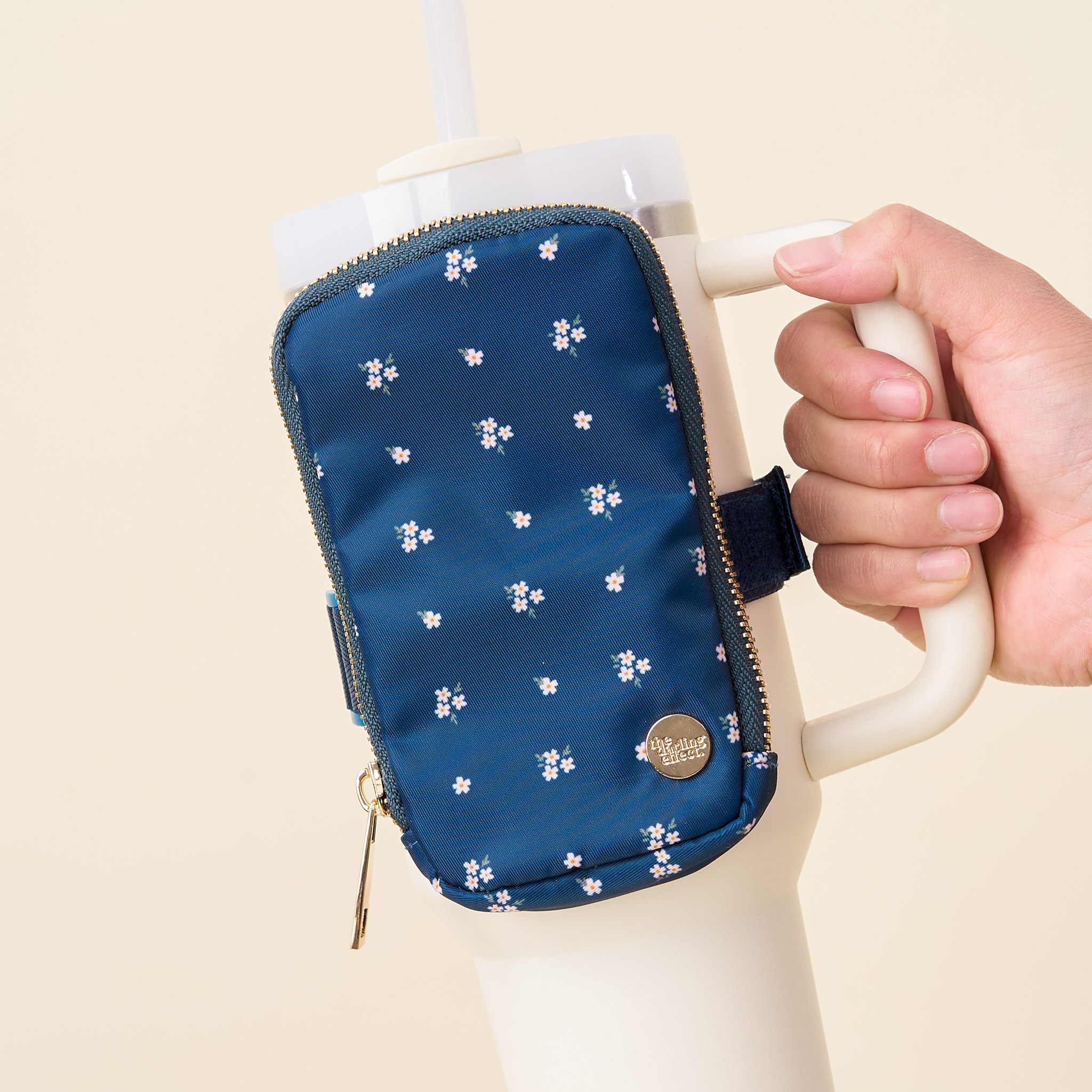 Picture of Tumbler Fanny Pack-Pretty Posies Teal