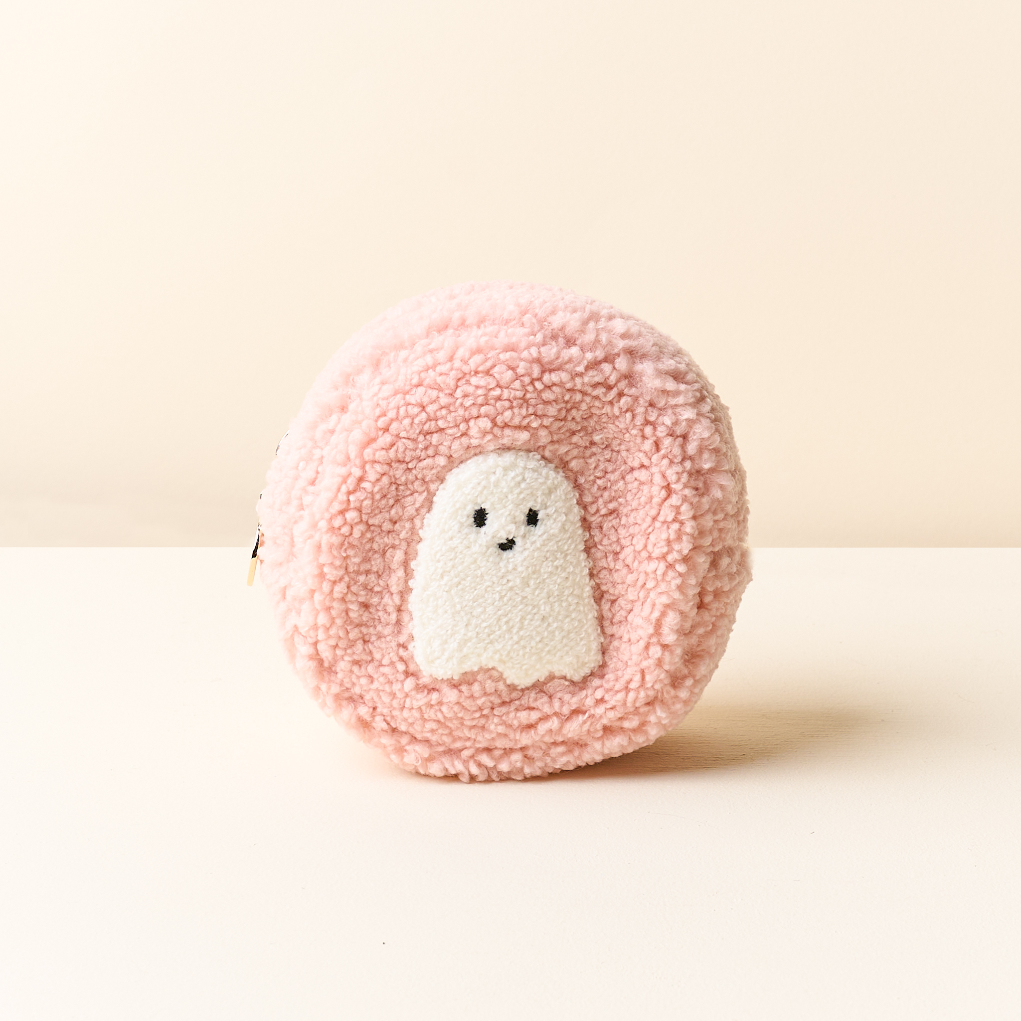 Picture of Teddy Pouch-Circle-Ghost