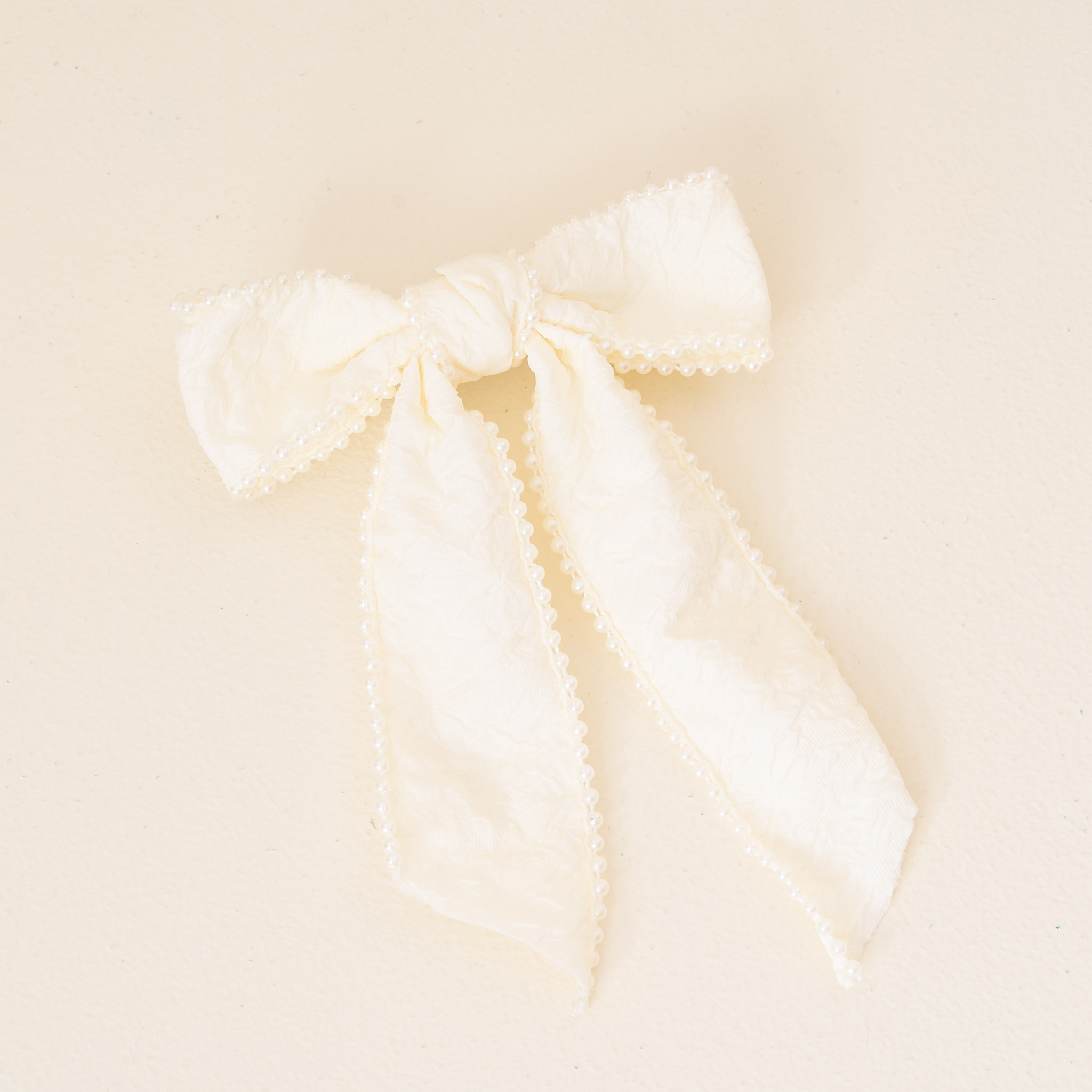 Picture of Pearl Hair Bow- Cream