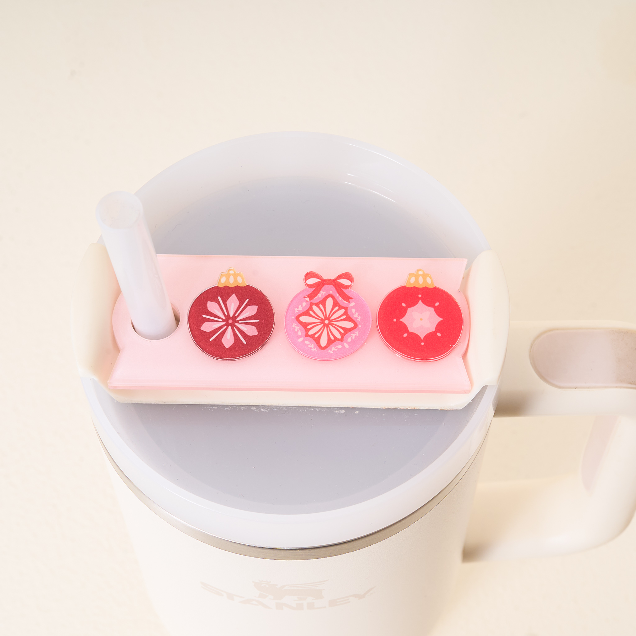 Picture of Tumbler Lid Tag-Merry Ornaments