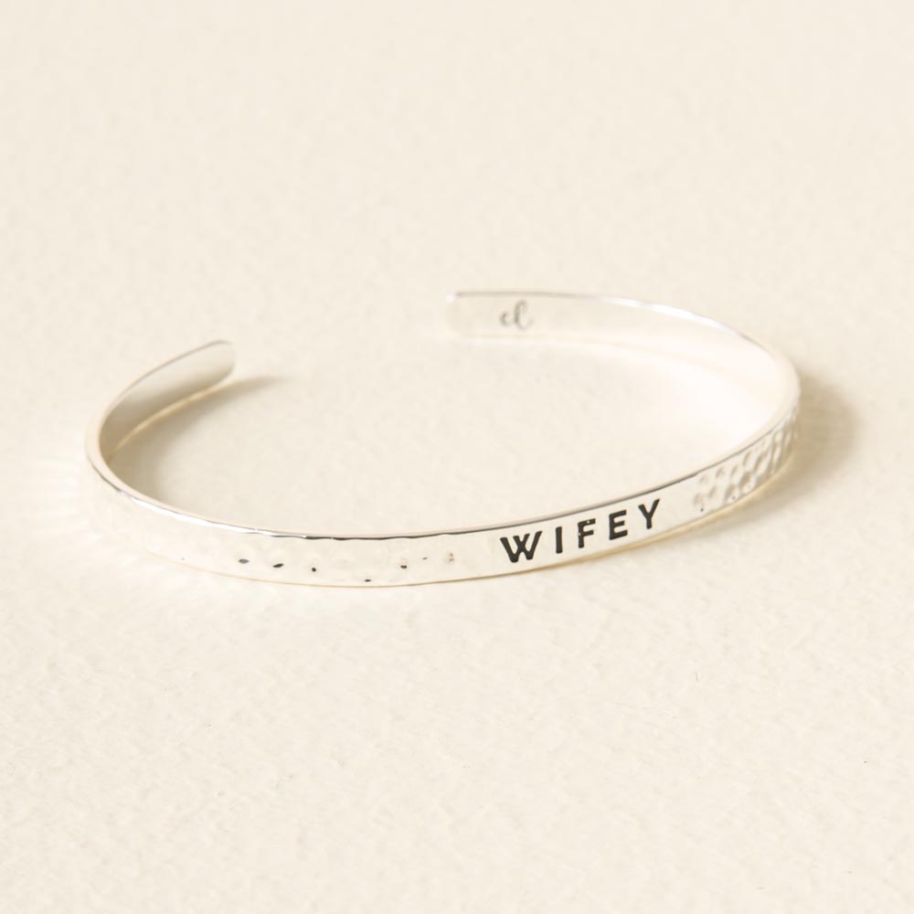 Picture of Little Reminder Cuff Silver - Wifey