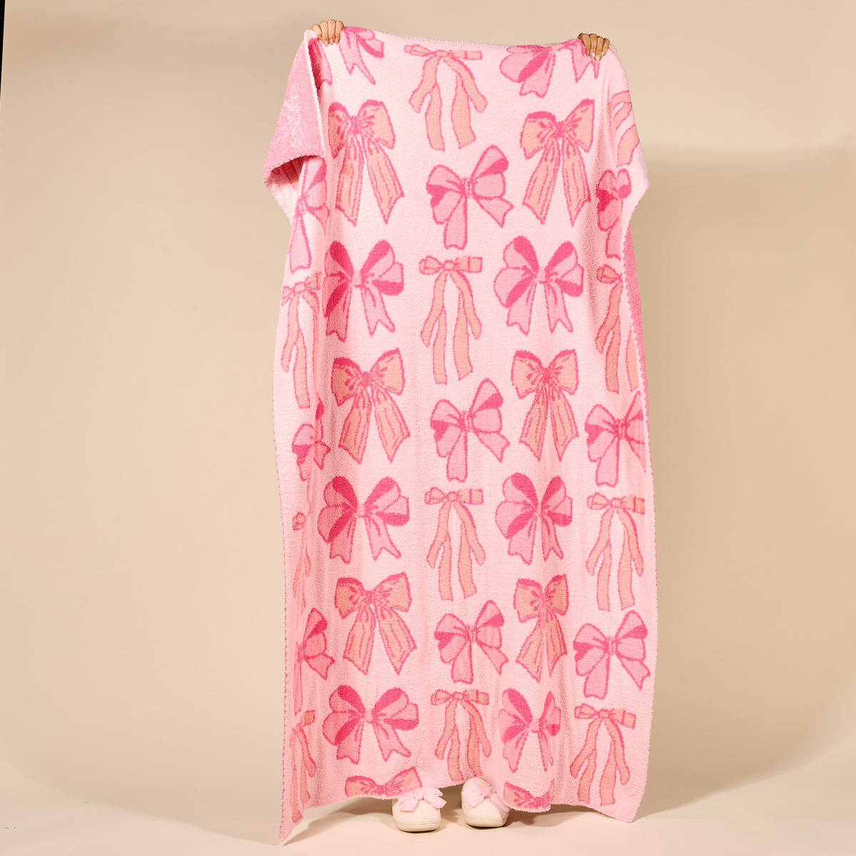 Picture of Cozy Dreams Luxe Blanket-Blushing Bows Pink