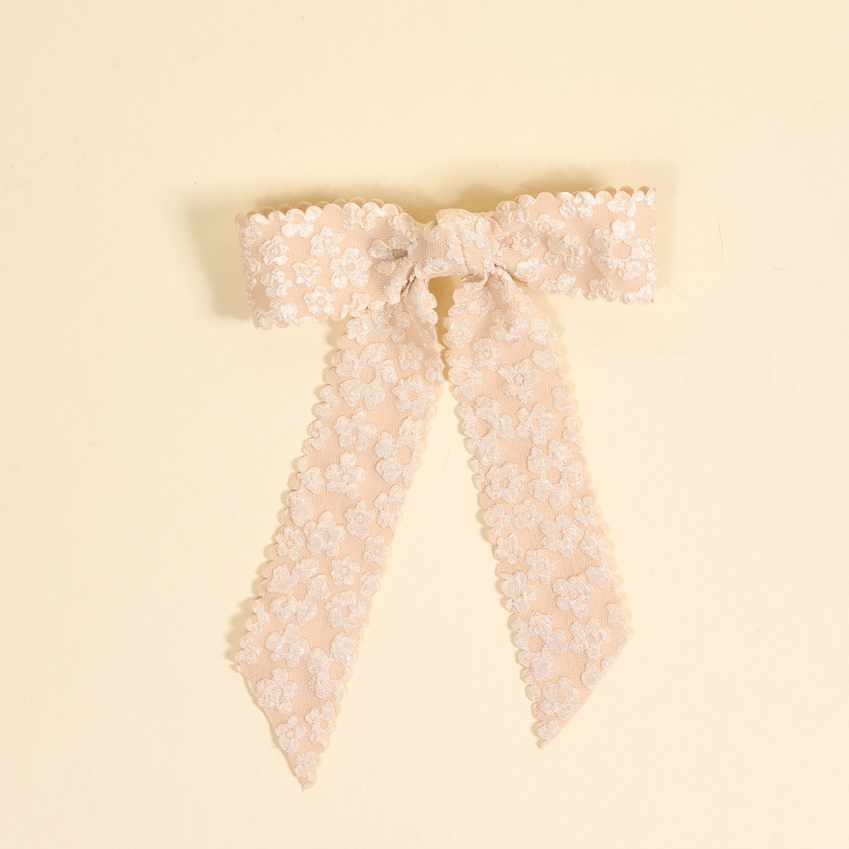 Picture of Flower Scallop Hair Bow-Champagne