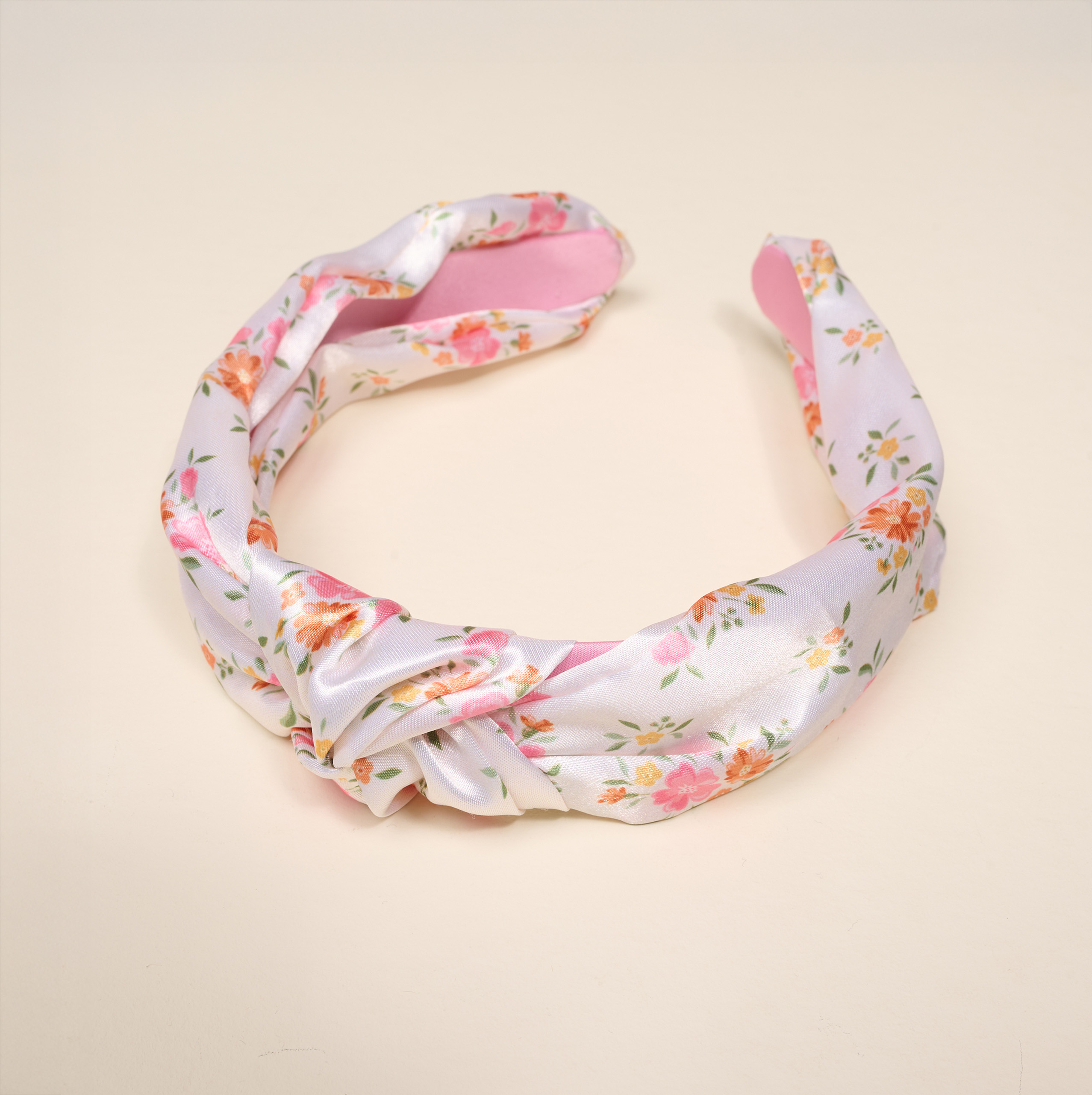 Picture of Classic Twist Headband-Endless Daydream Cream