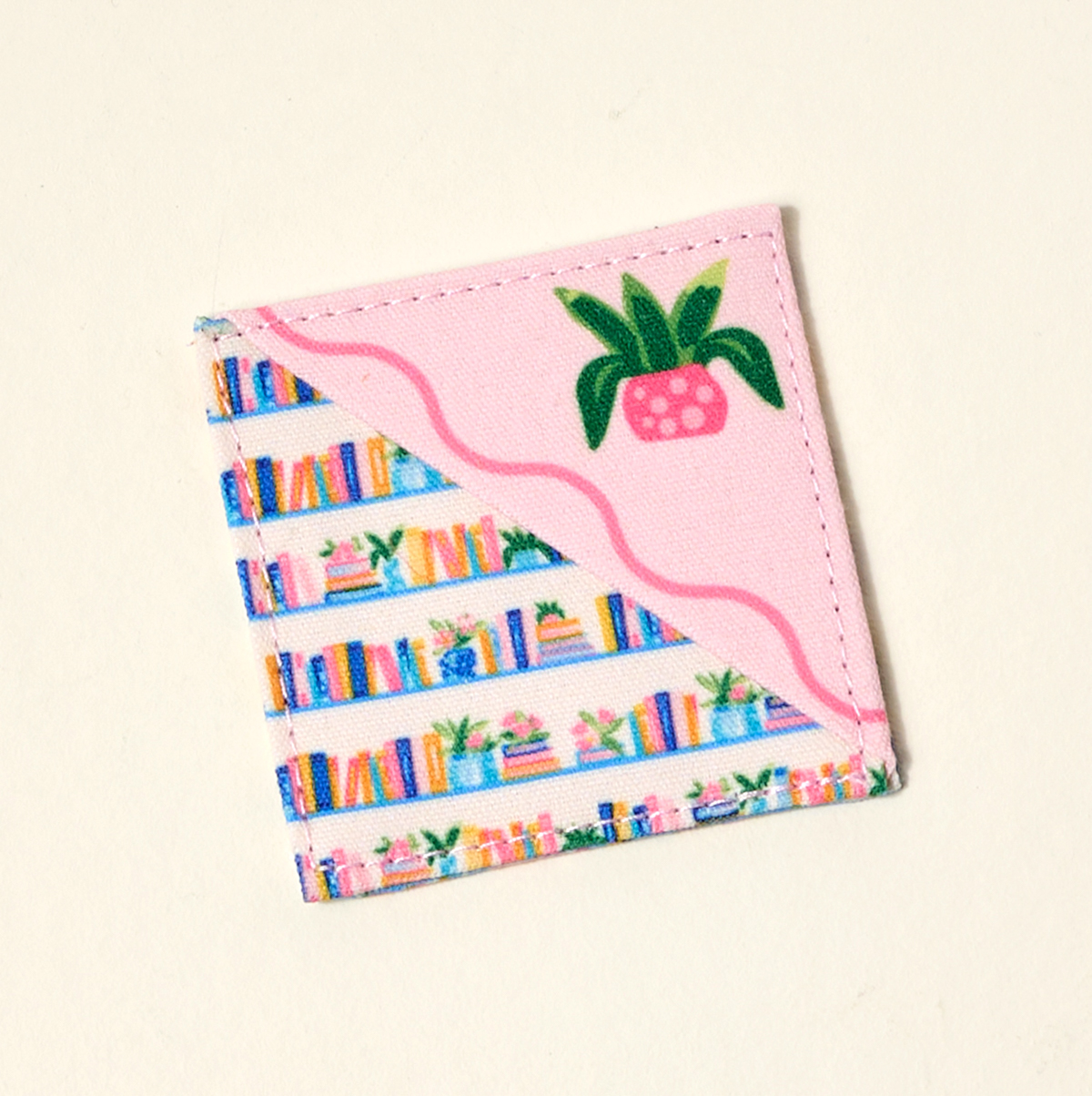 Picture of Corner Keeper Fabric Bookmark-Book Shelfie