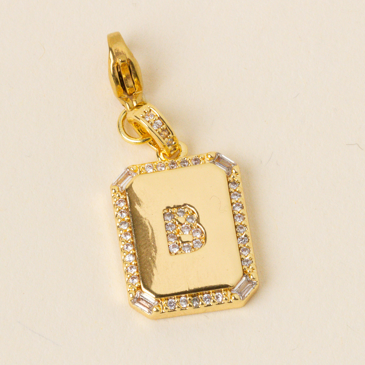 Picture of Jewelry Charm Initial Letter Gold-B